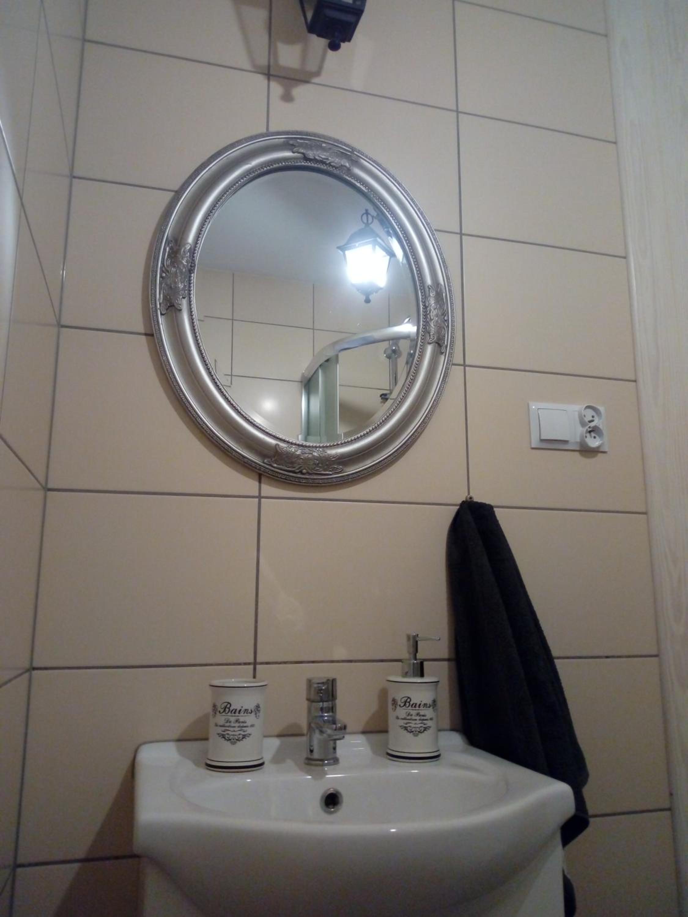 Triple Room with Private Bathroom - Photo 10