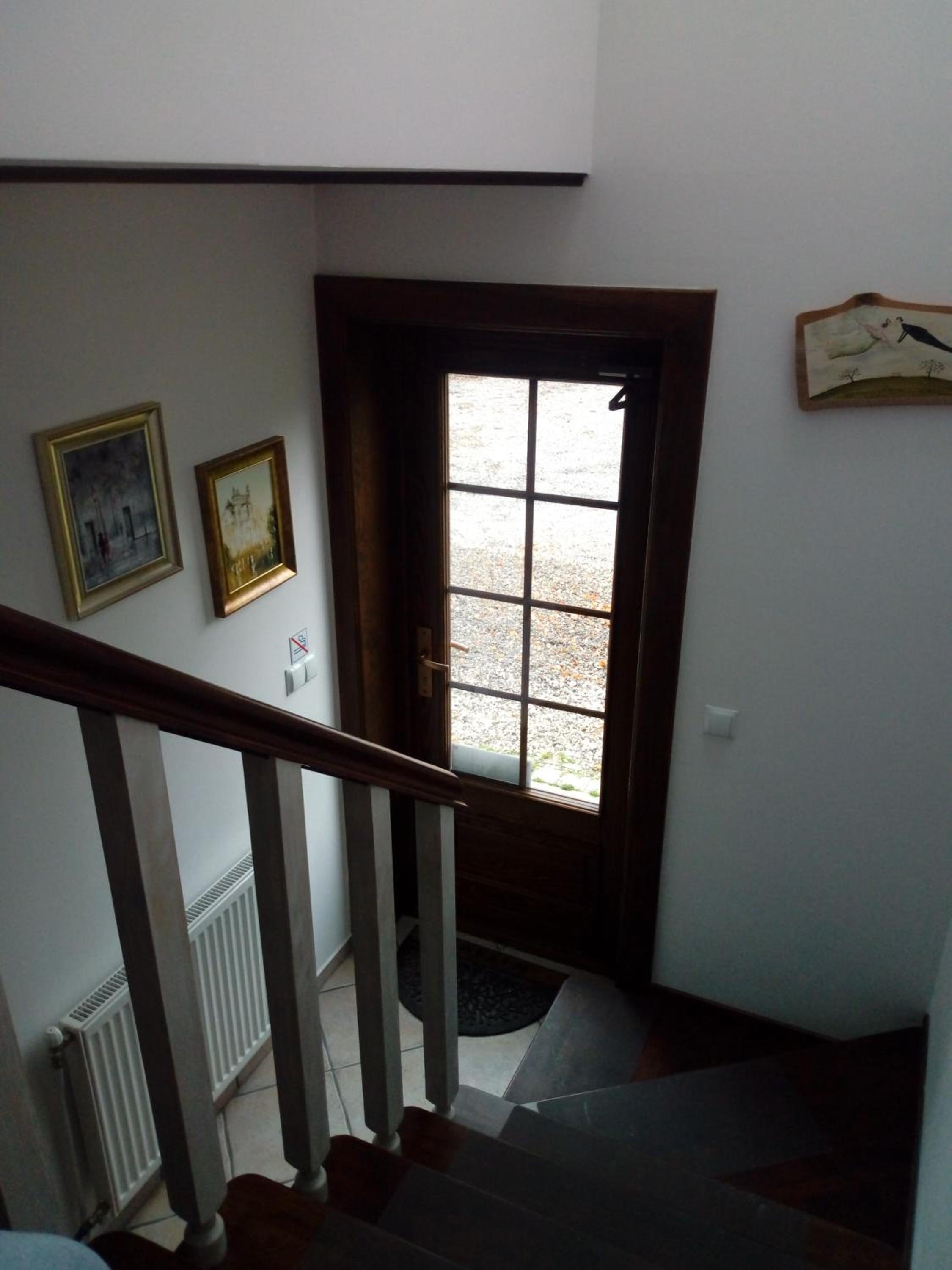 Triple Room with Private Bathroom - Photo 8