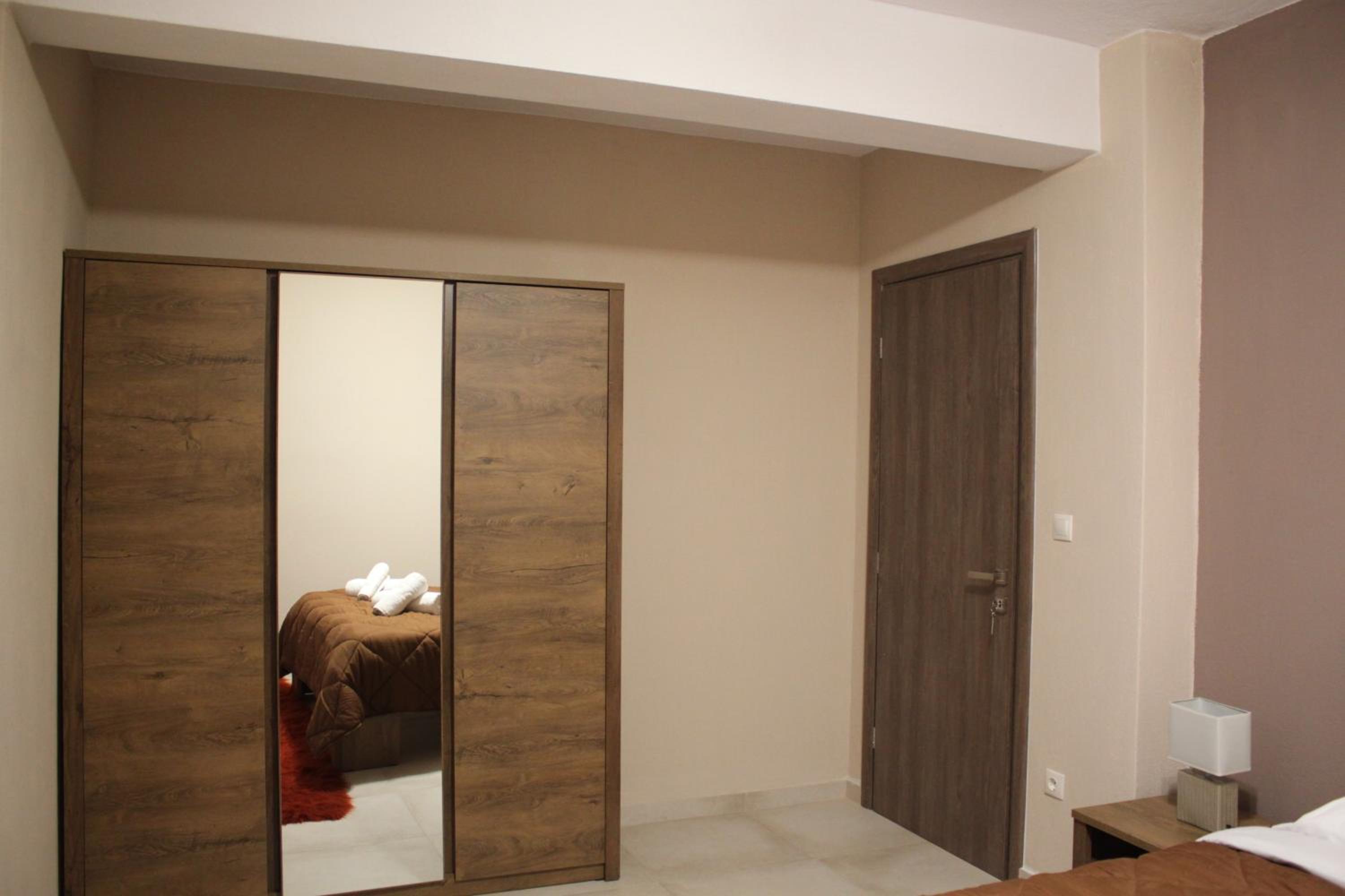 Two-Bedroom Apartment - Photo 8