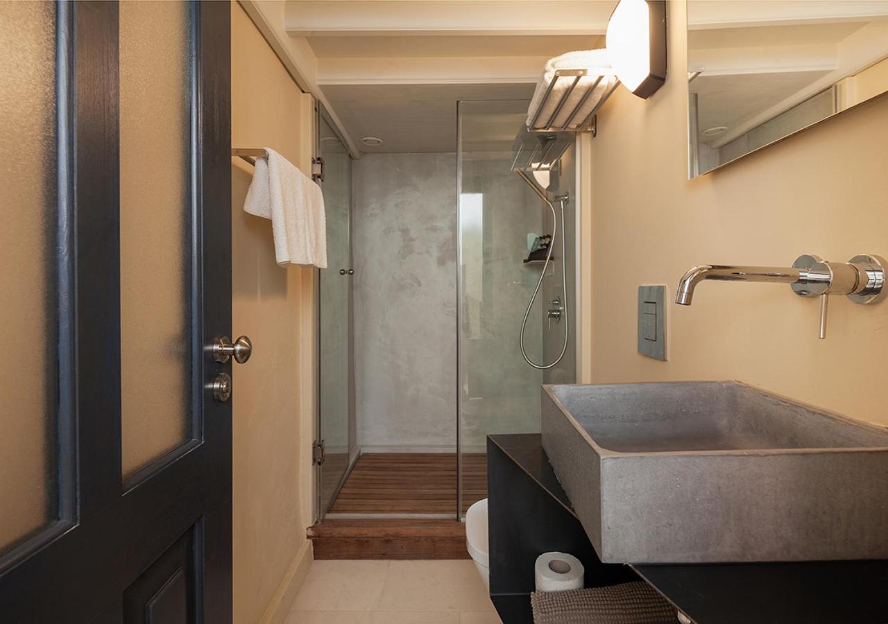 Deluxe Quadruple Room - Photo 6