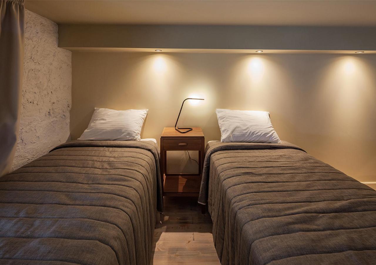 Deluxe Quadruple Room - Photo 10