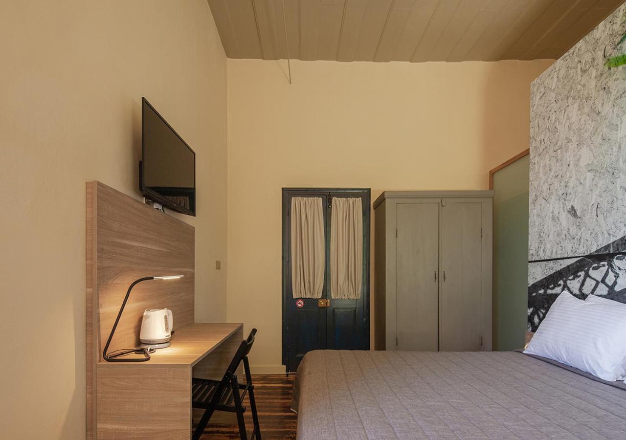Deluxe Double Room - Photo 6