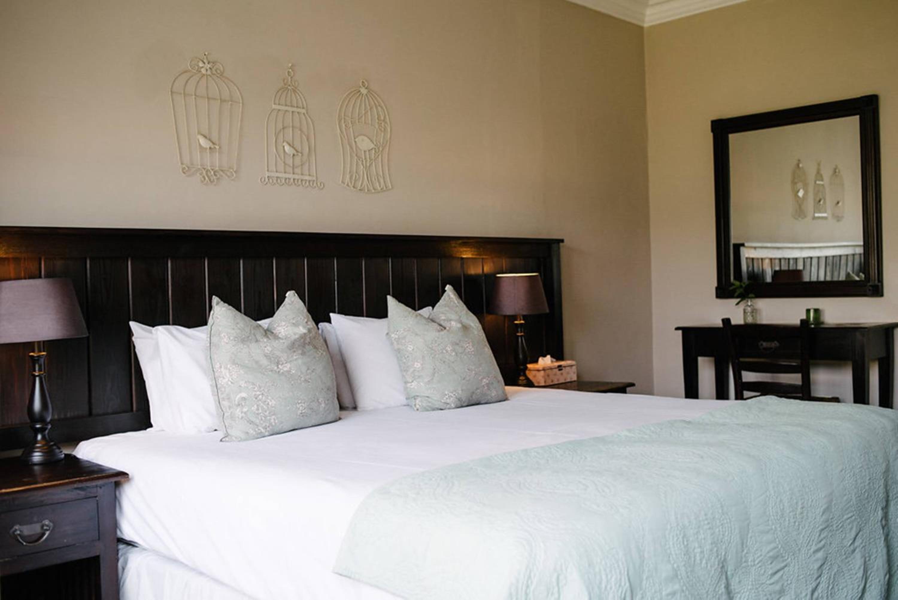 Standard Twin Room - Photo 3