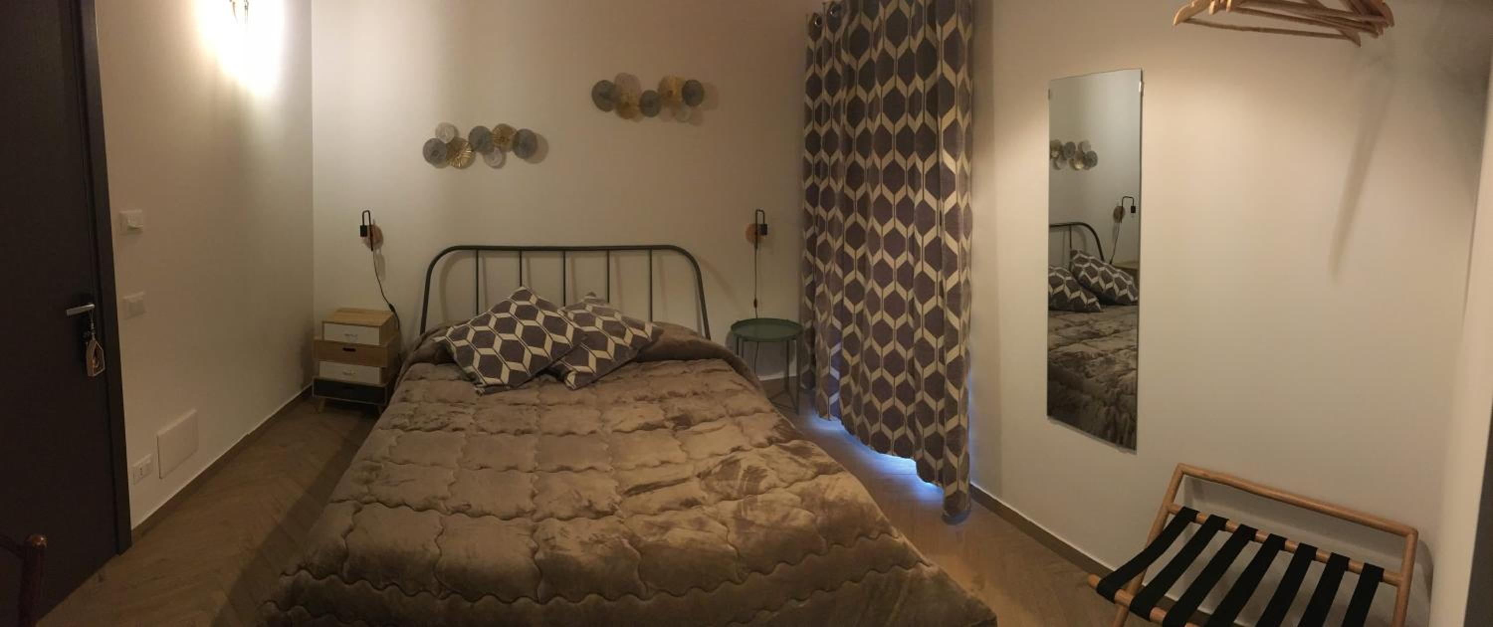 Standard King Room photo 1
