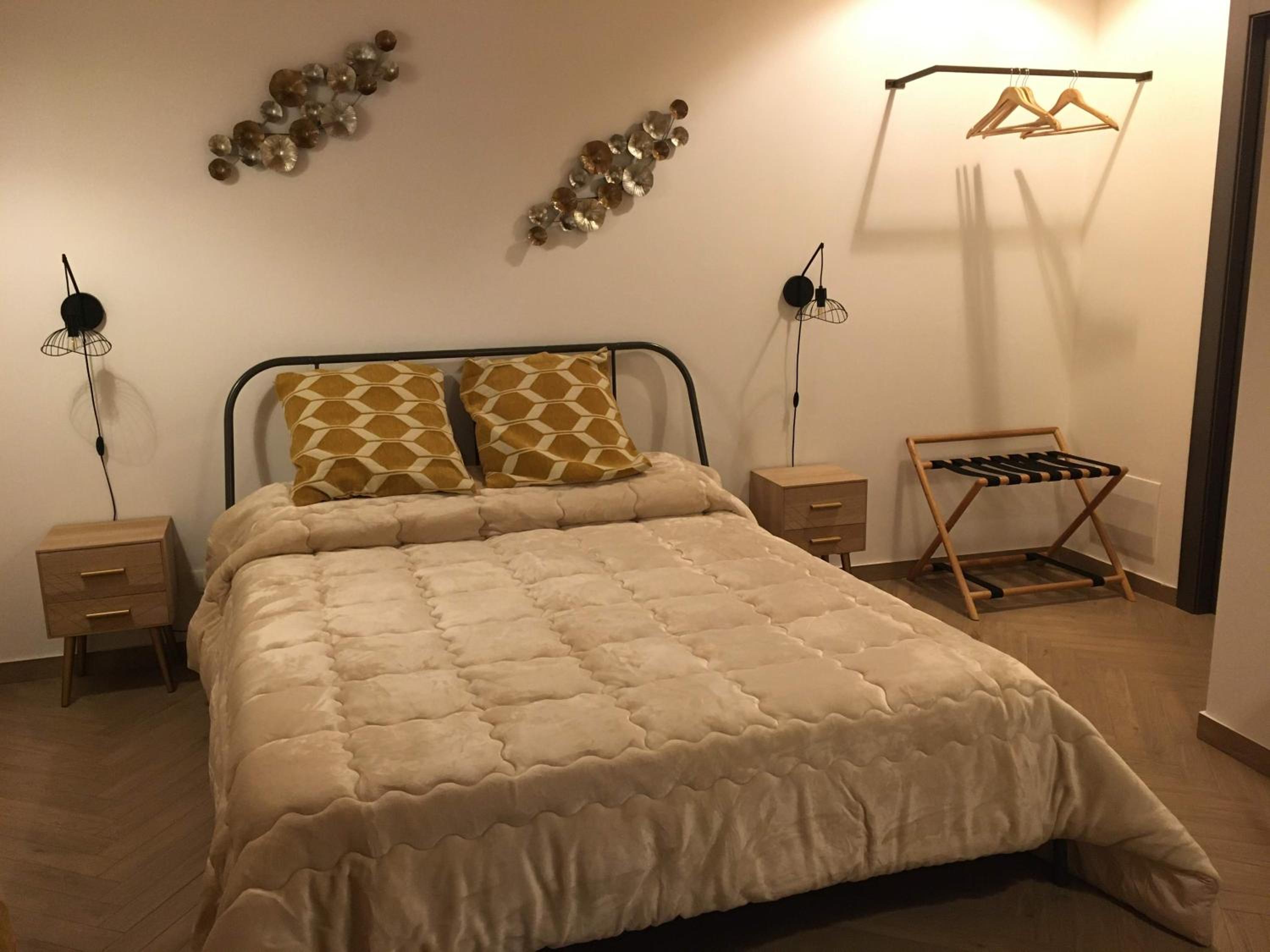 Standard Queen Room photo 3