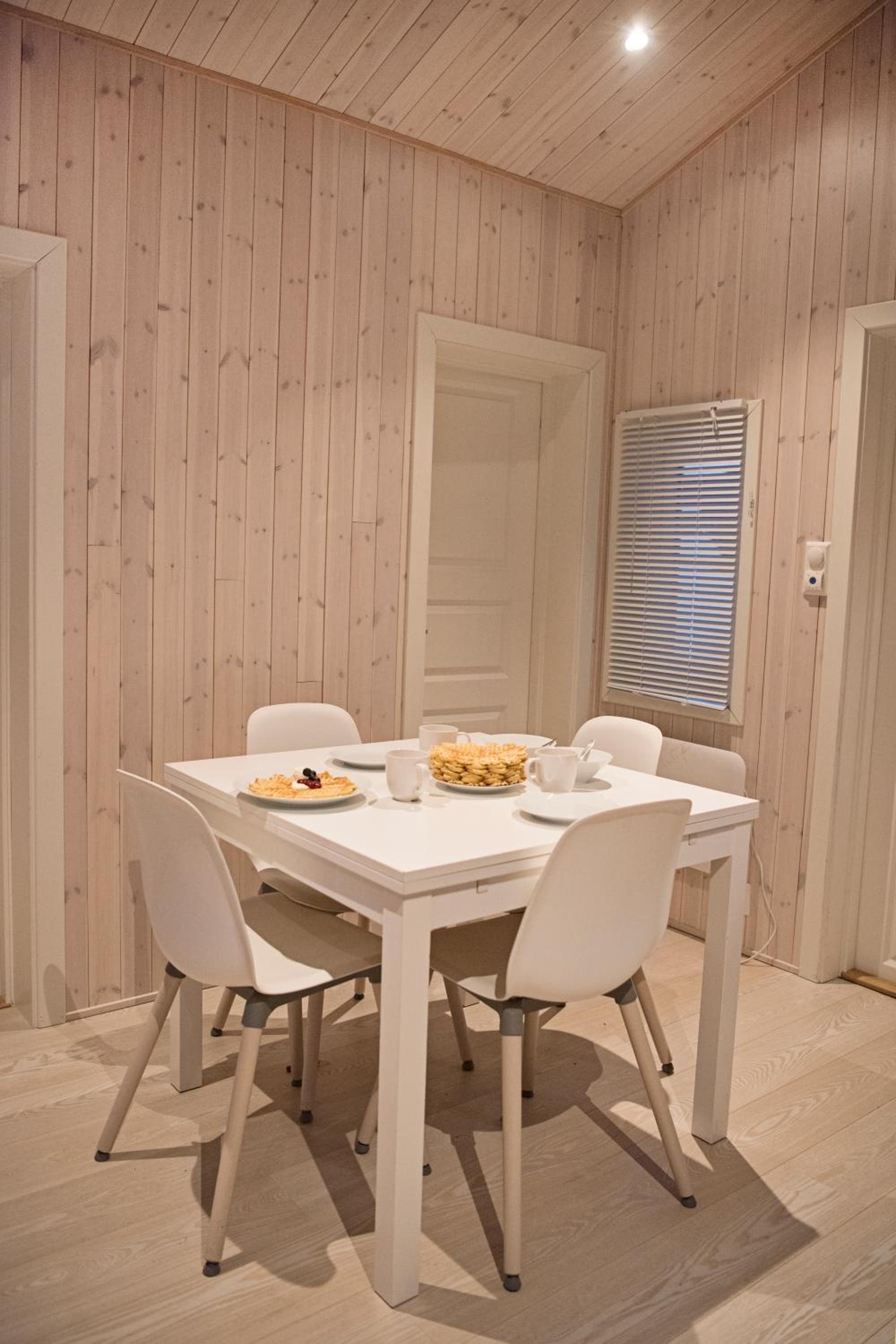 Three-Bedroom Villa - Photo 3
