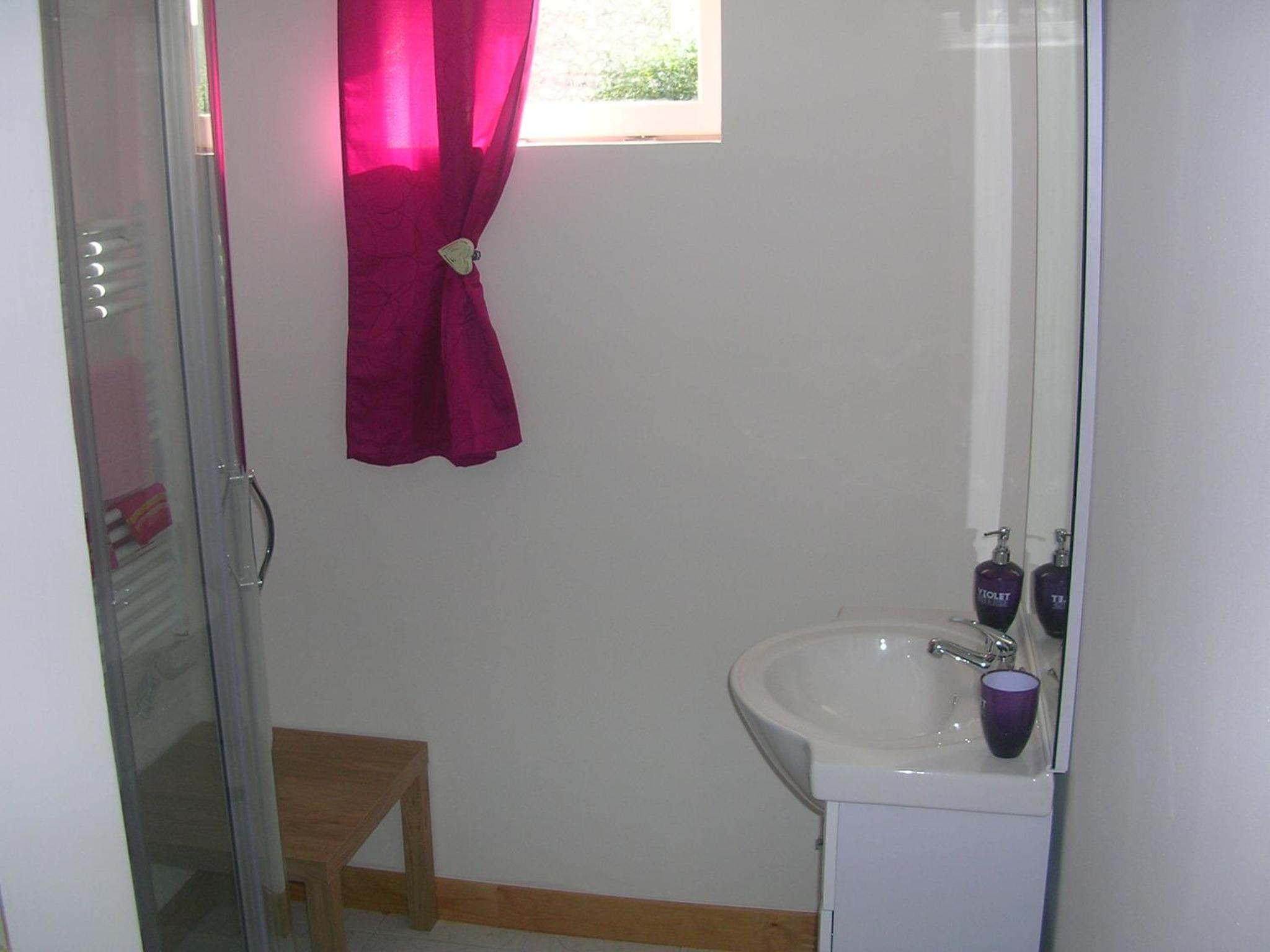 Double Room with Private External Bathroom photo 3