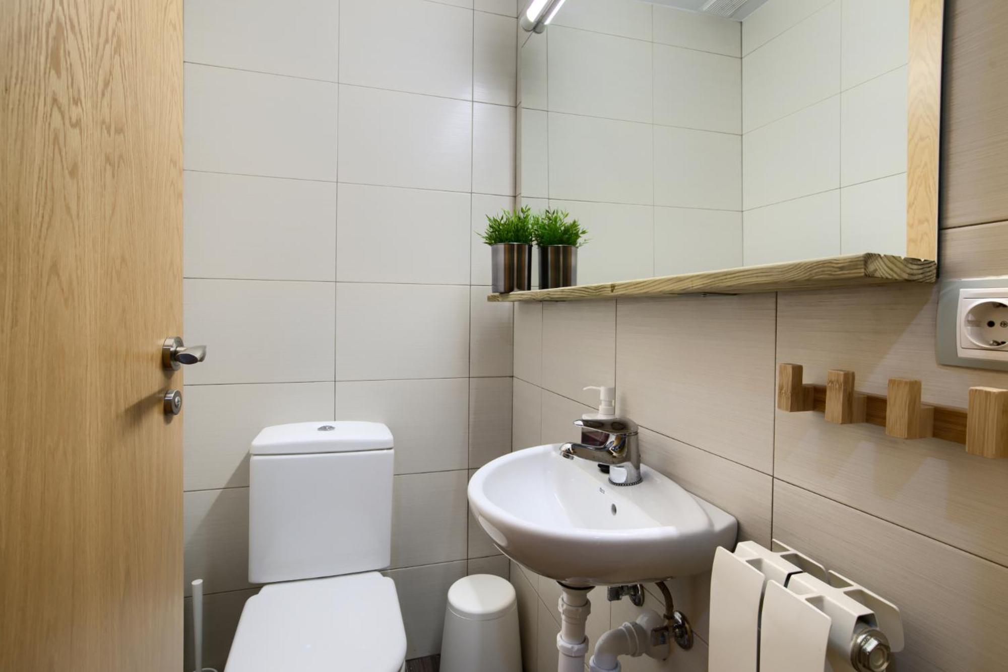 Apartment - Split Level - Photo 16