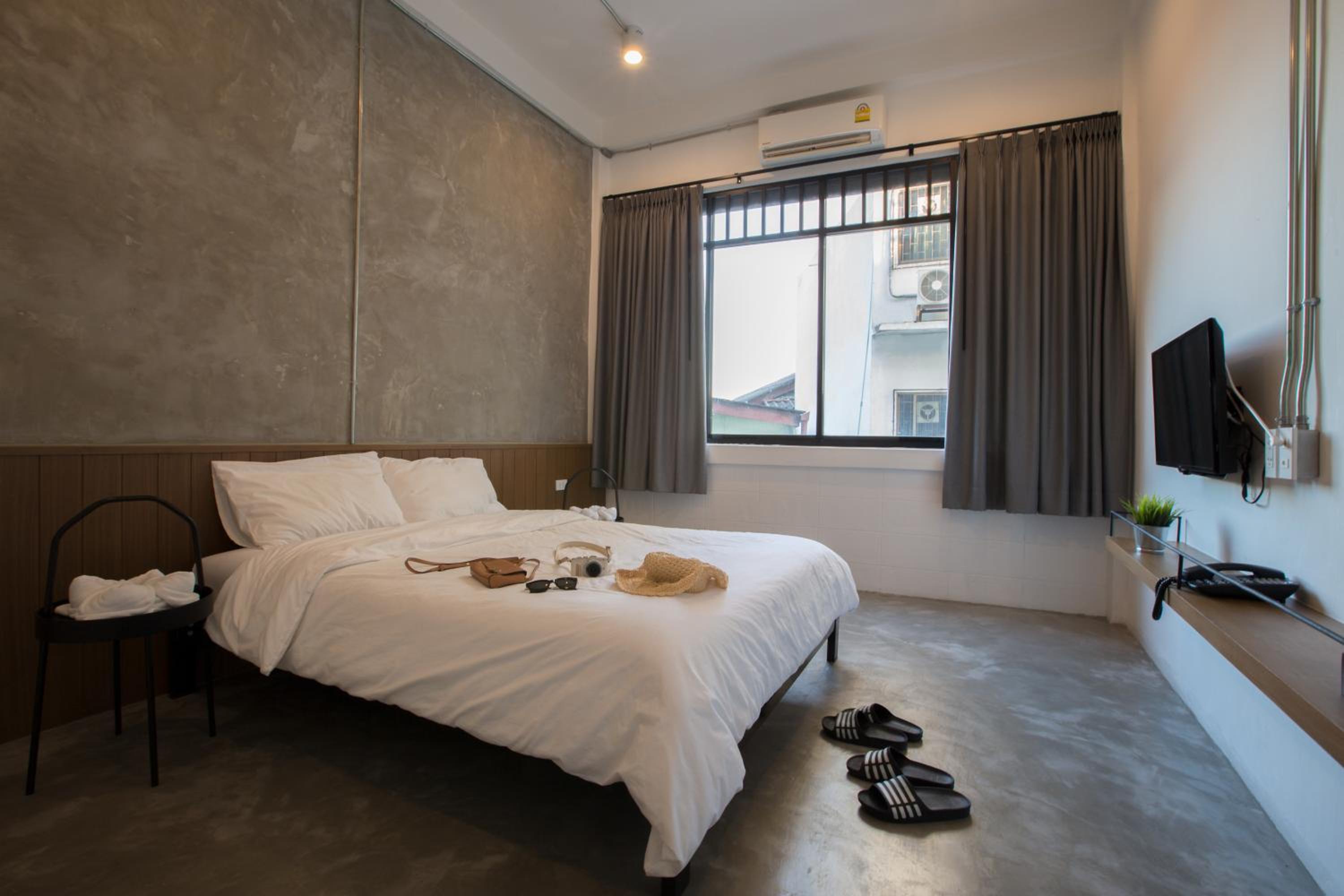 Standard Queen Room photo 1