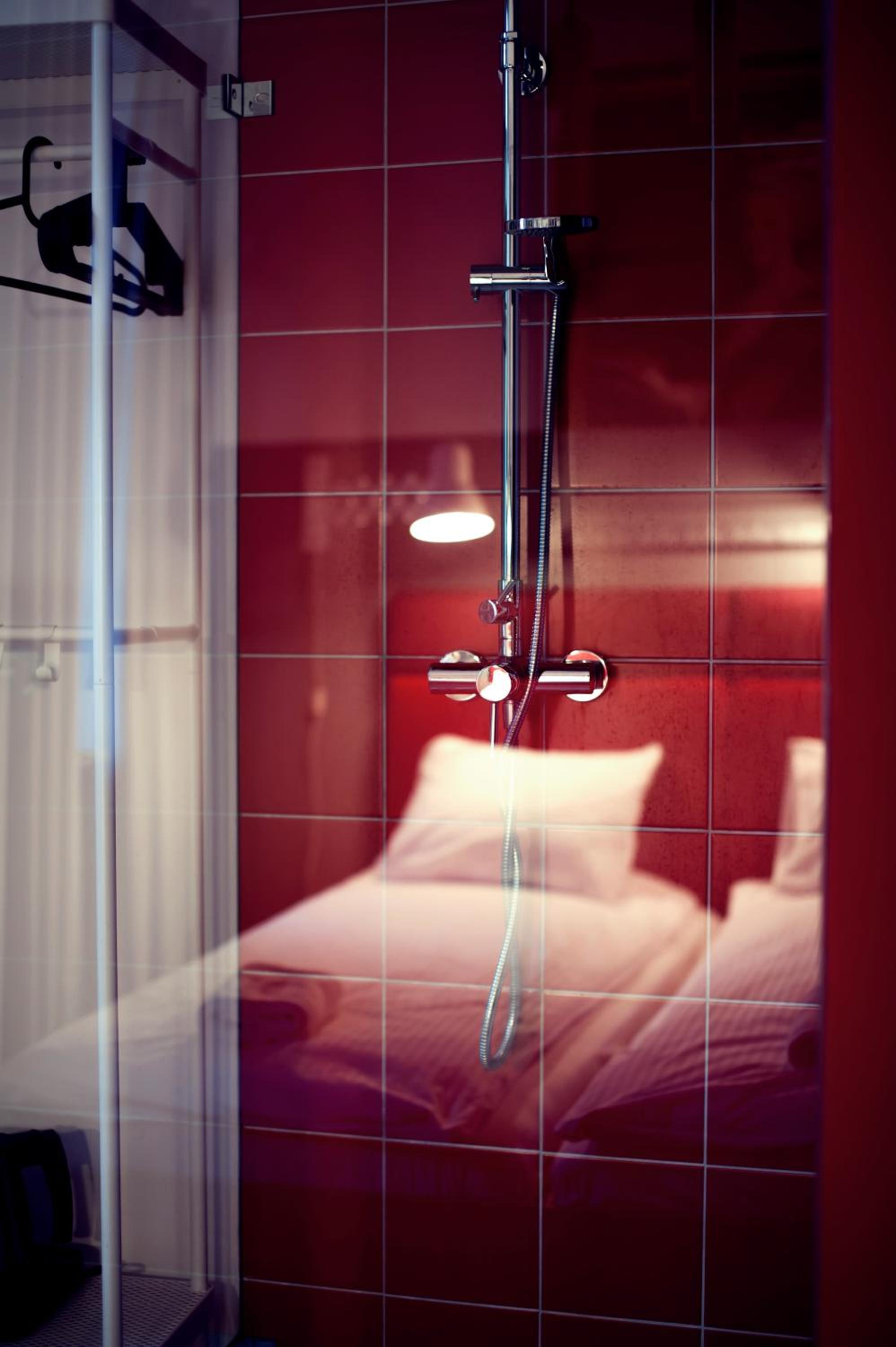Standard Double Room - Photo 18