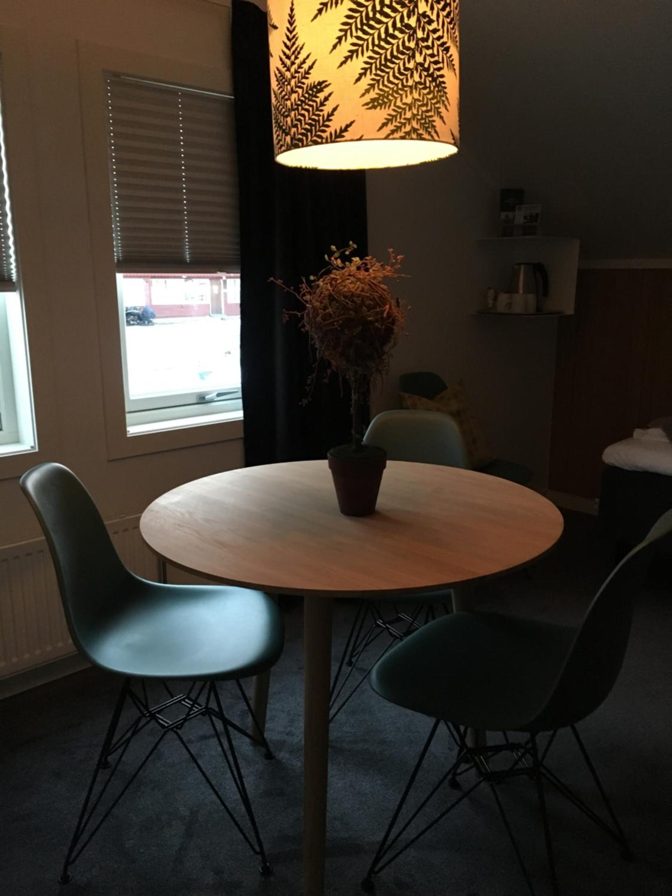 Family Room - Photo 3