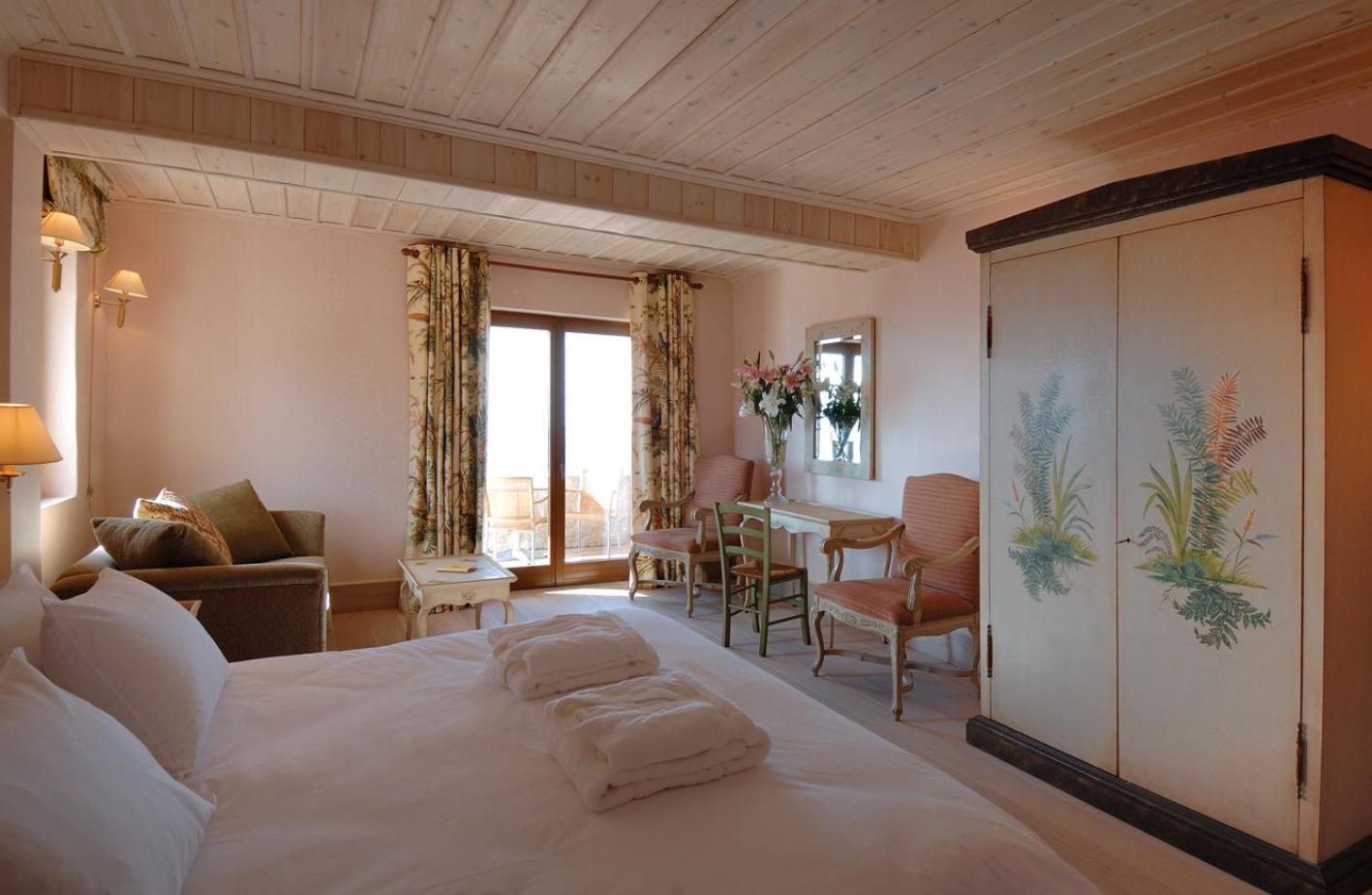 Junior Suite with Mountain View