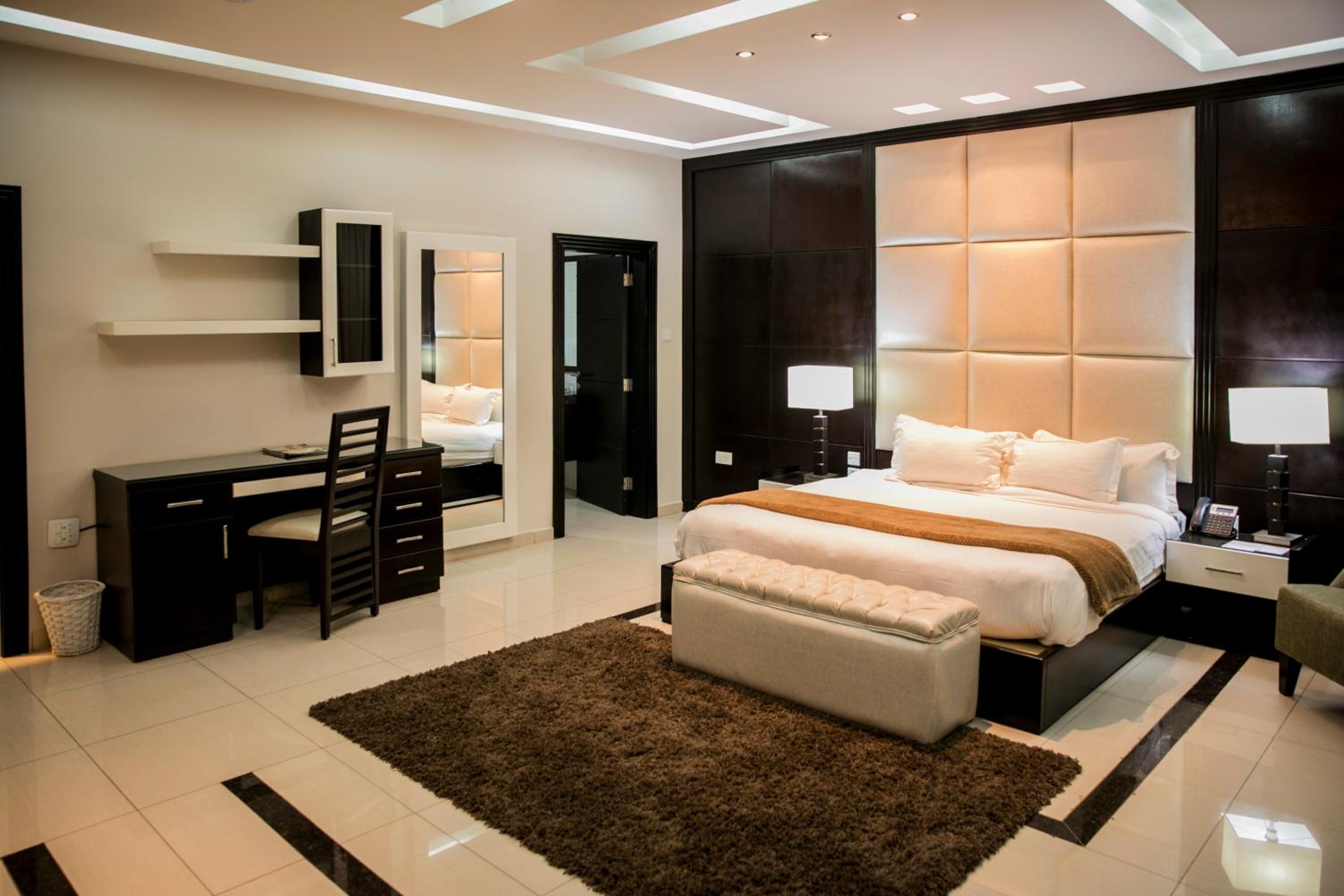 Deluxe Double Room with Balcony photo 3