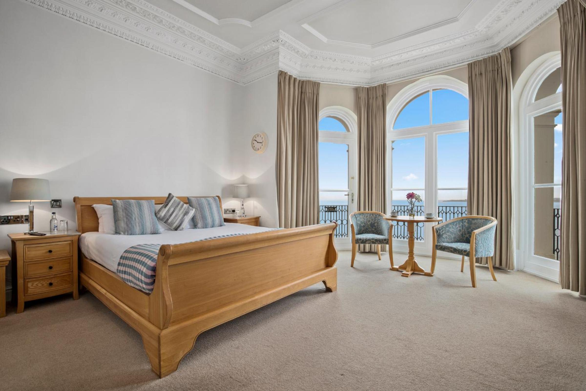 Deluxe Double Room with View - Photo 15