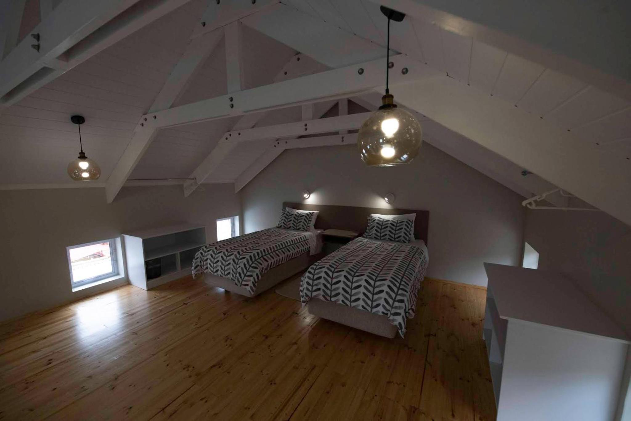 Queen Suite - Photo 9