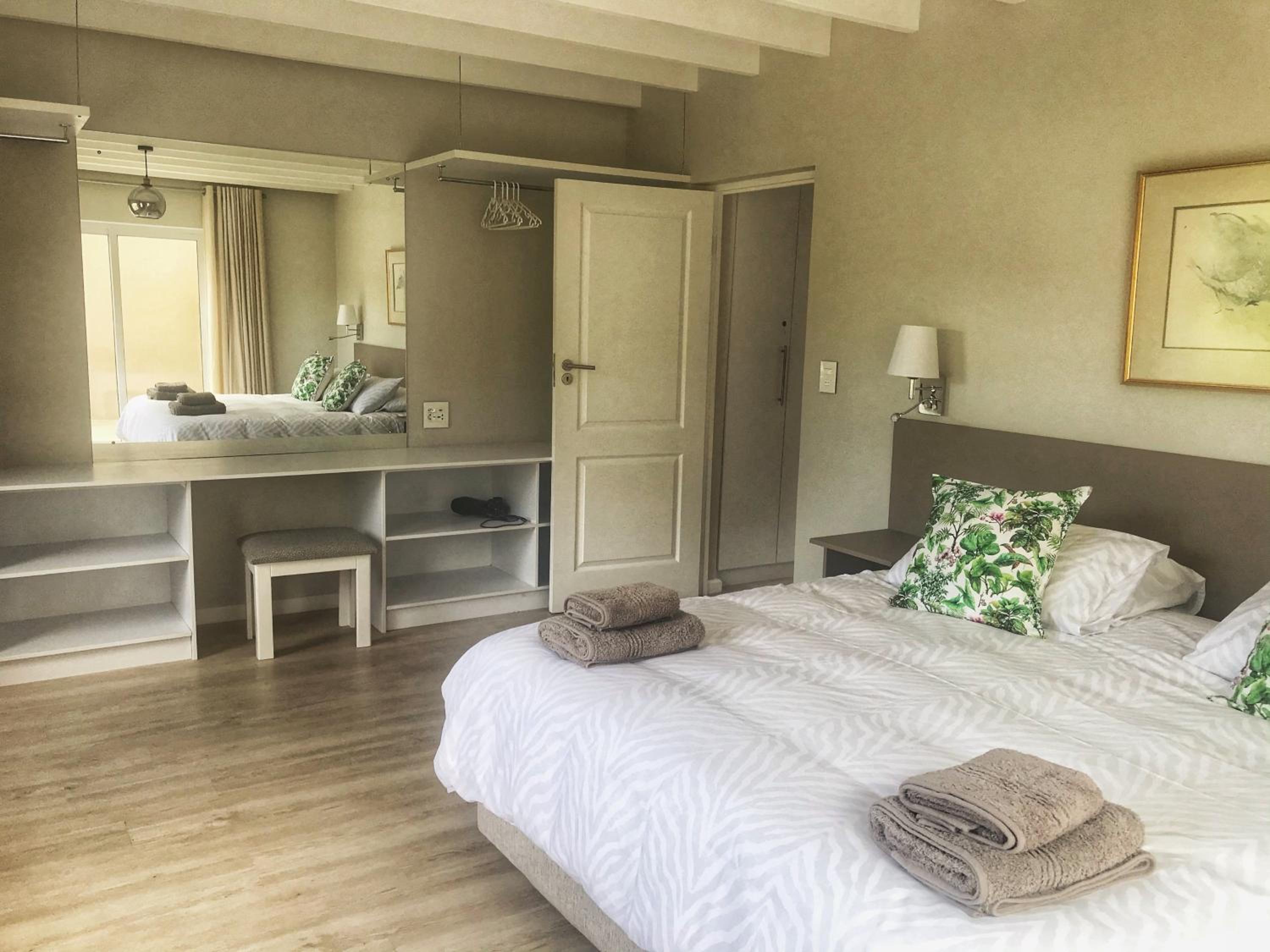 Superior King Suite - Photo 1