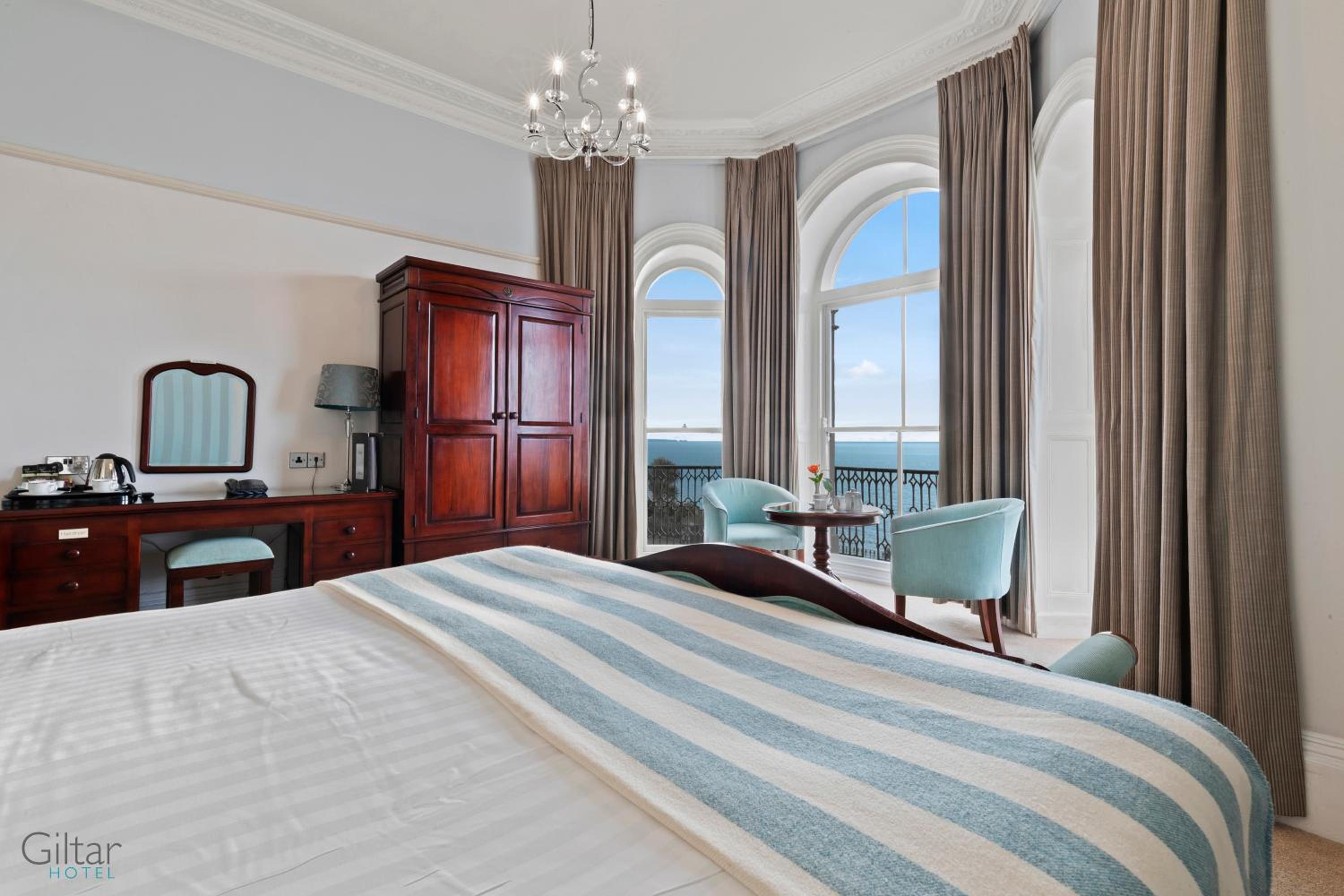Deluxe Double Room with View - Photo 8