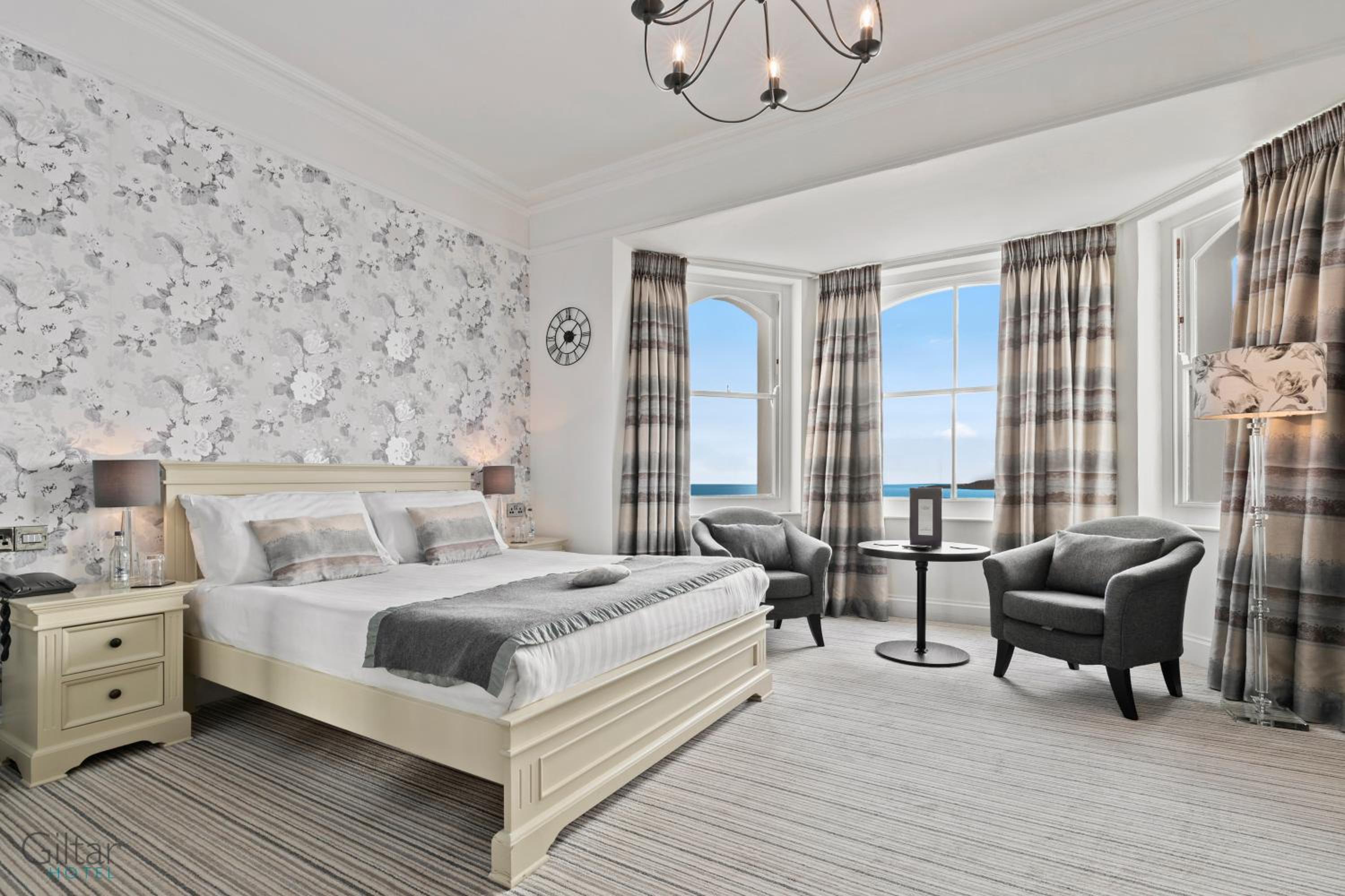 Deluxe Double Room with View - Photo 23