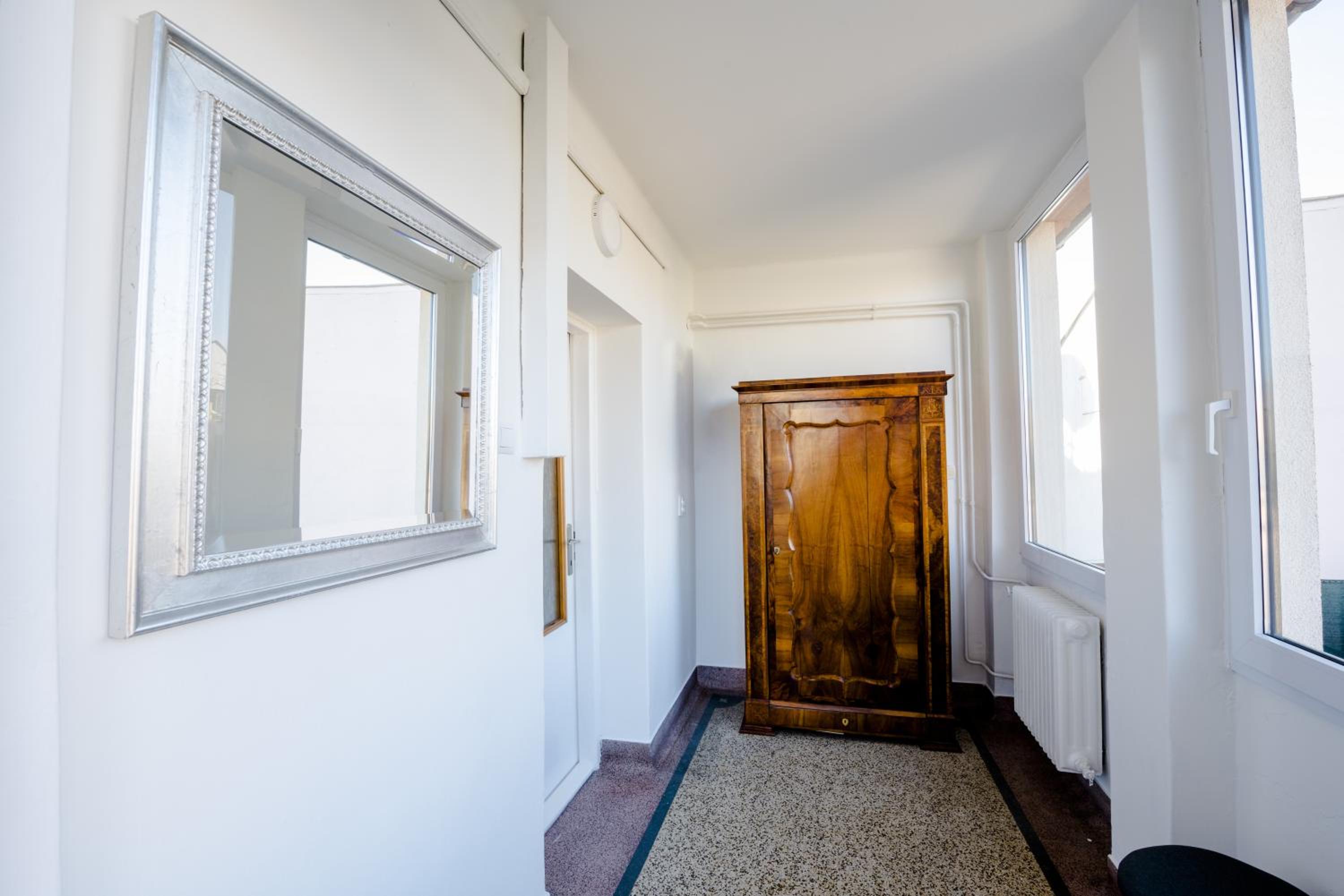 Two-Bedroom House - Photo 12