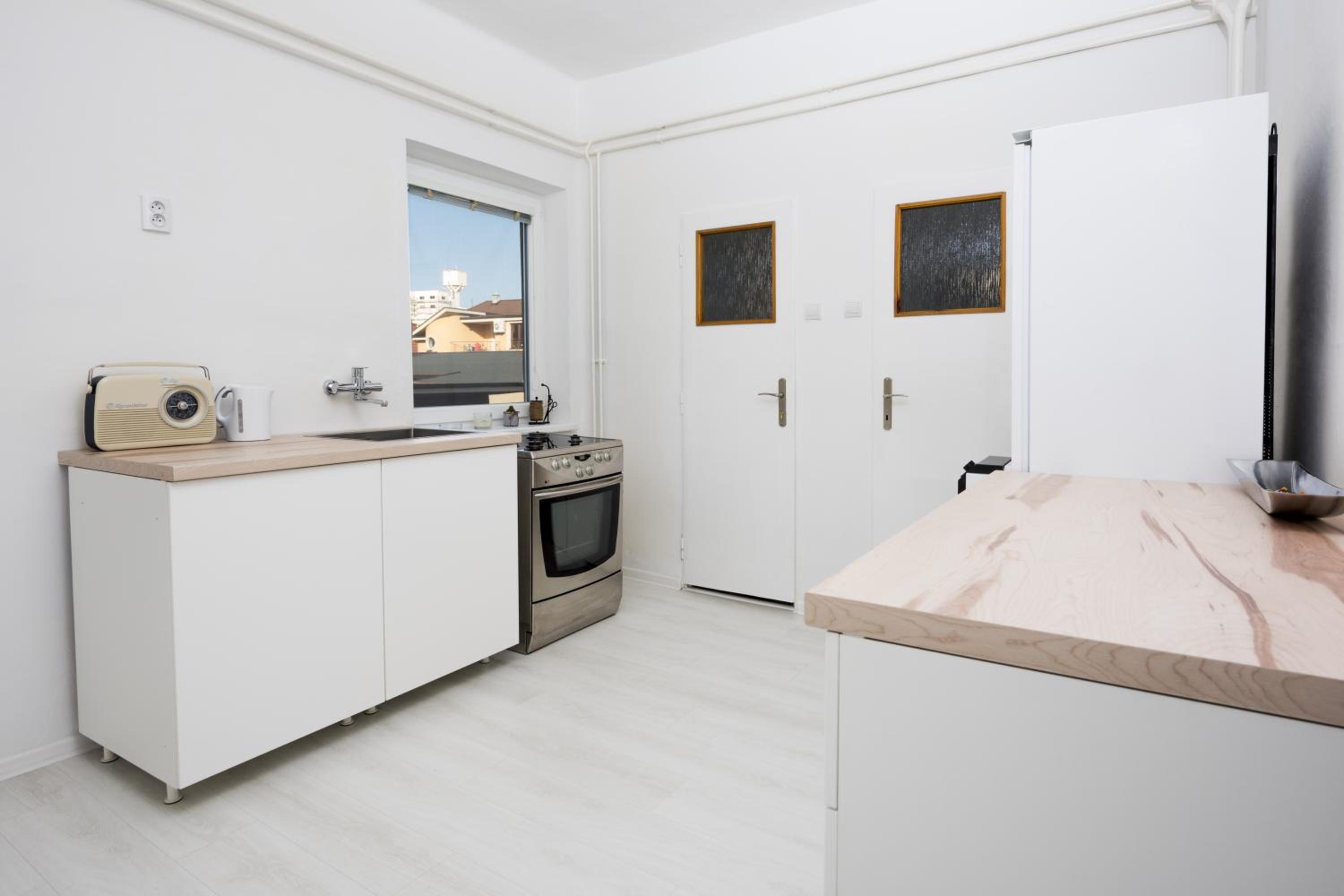 Two-Bedroom House - Photo 13