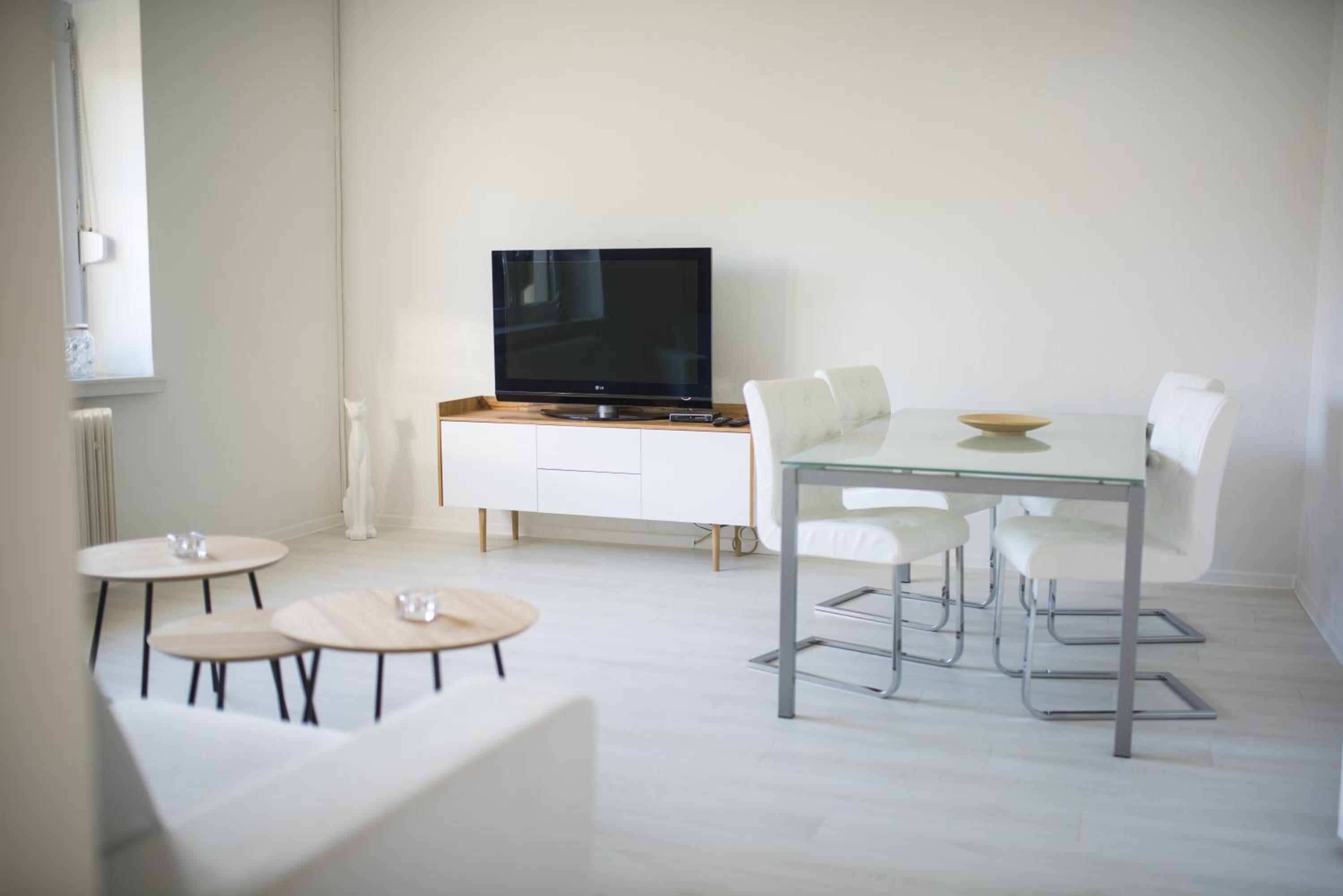 Two-Bedroom House - Photo 11