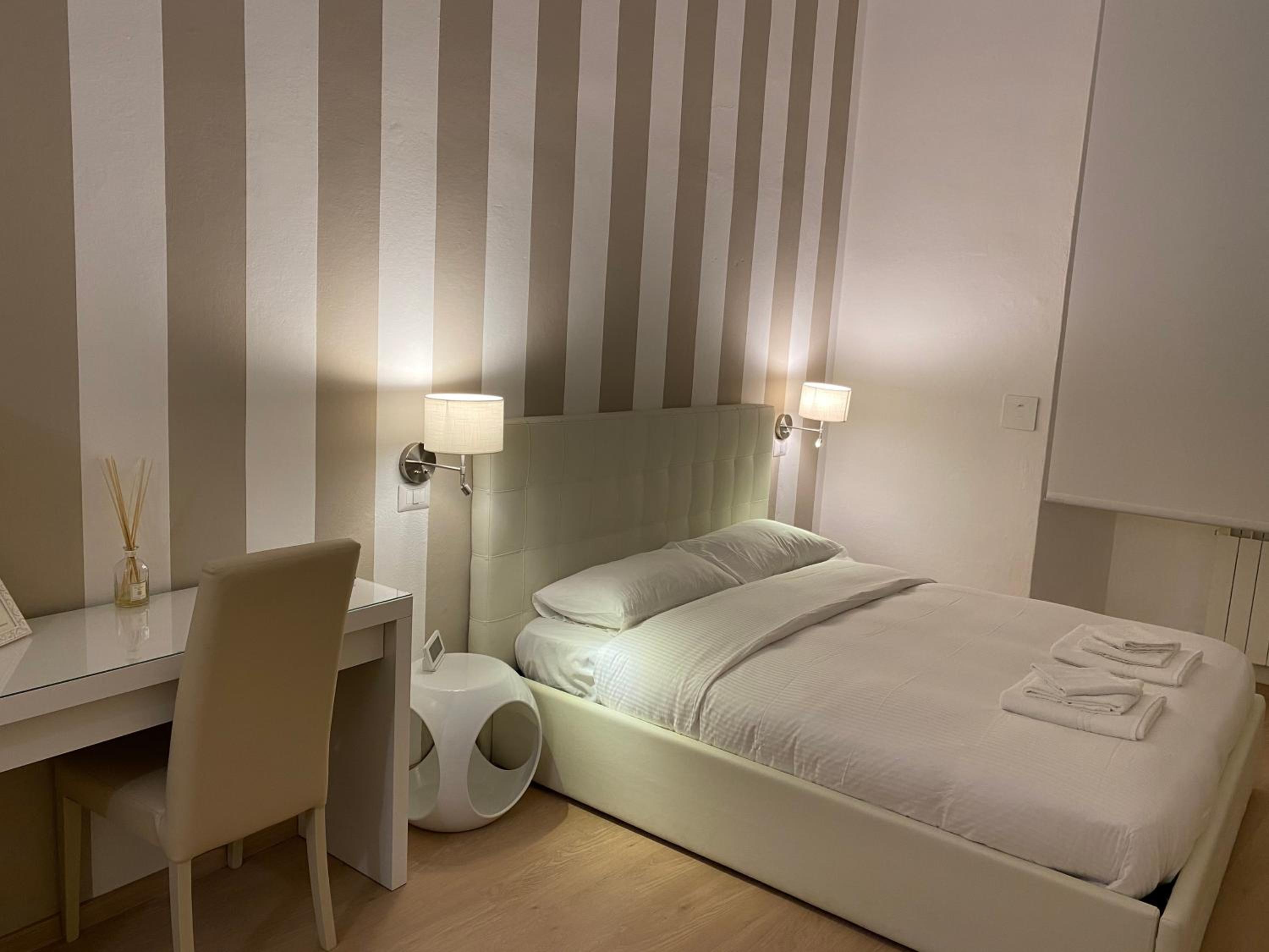 Classic Triple Room - Photo 3