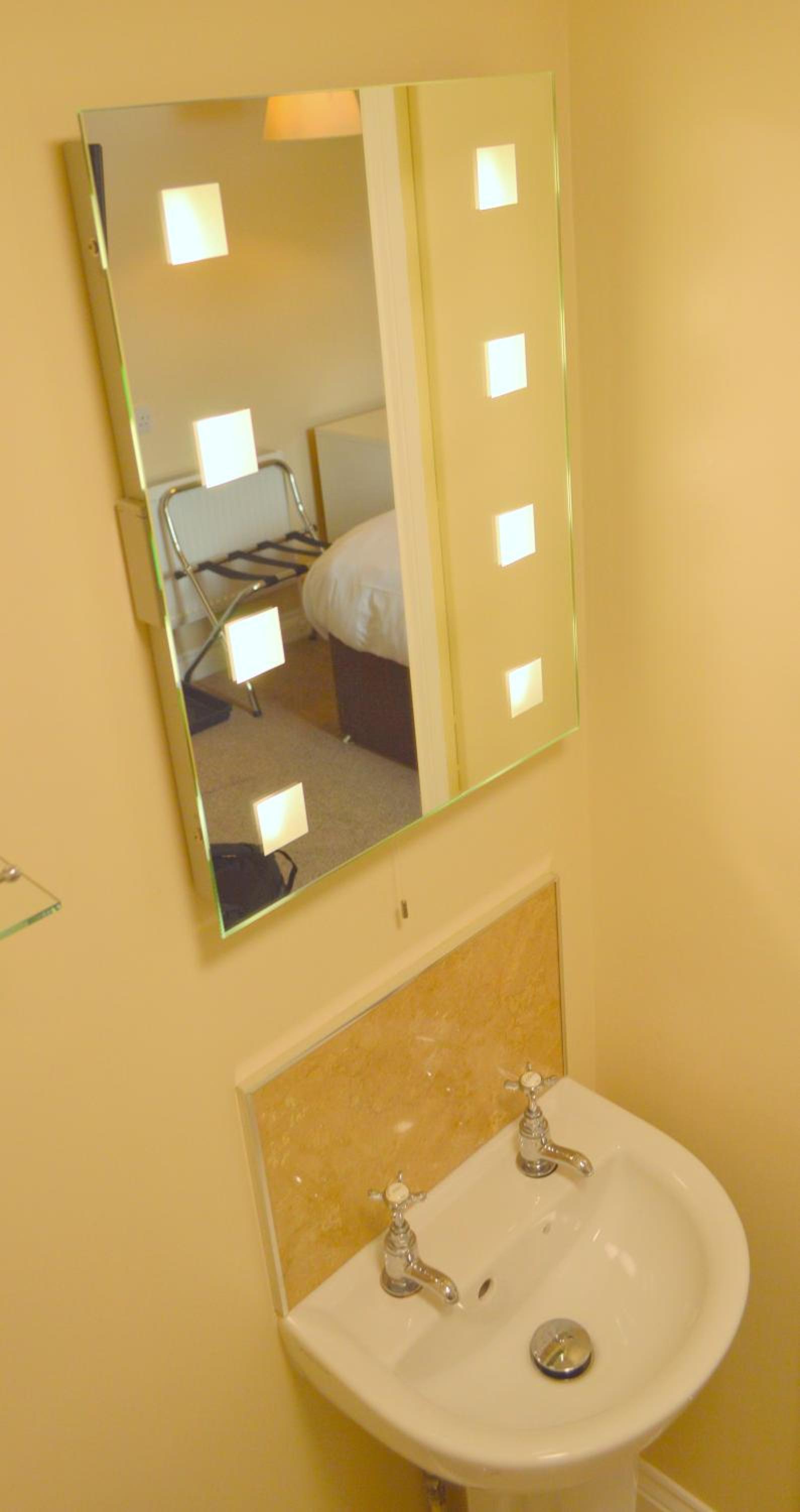 Standard Double or Twin Room photo 3