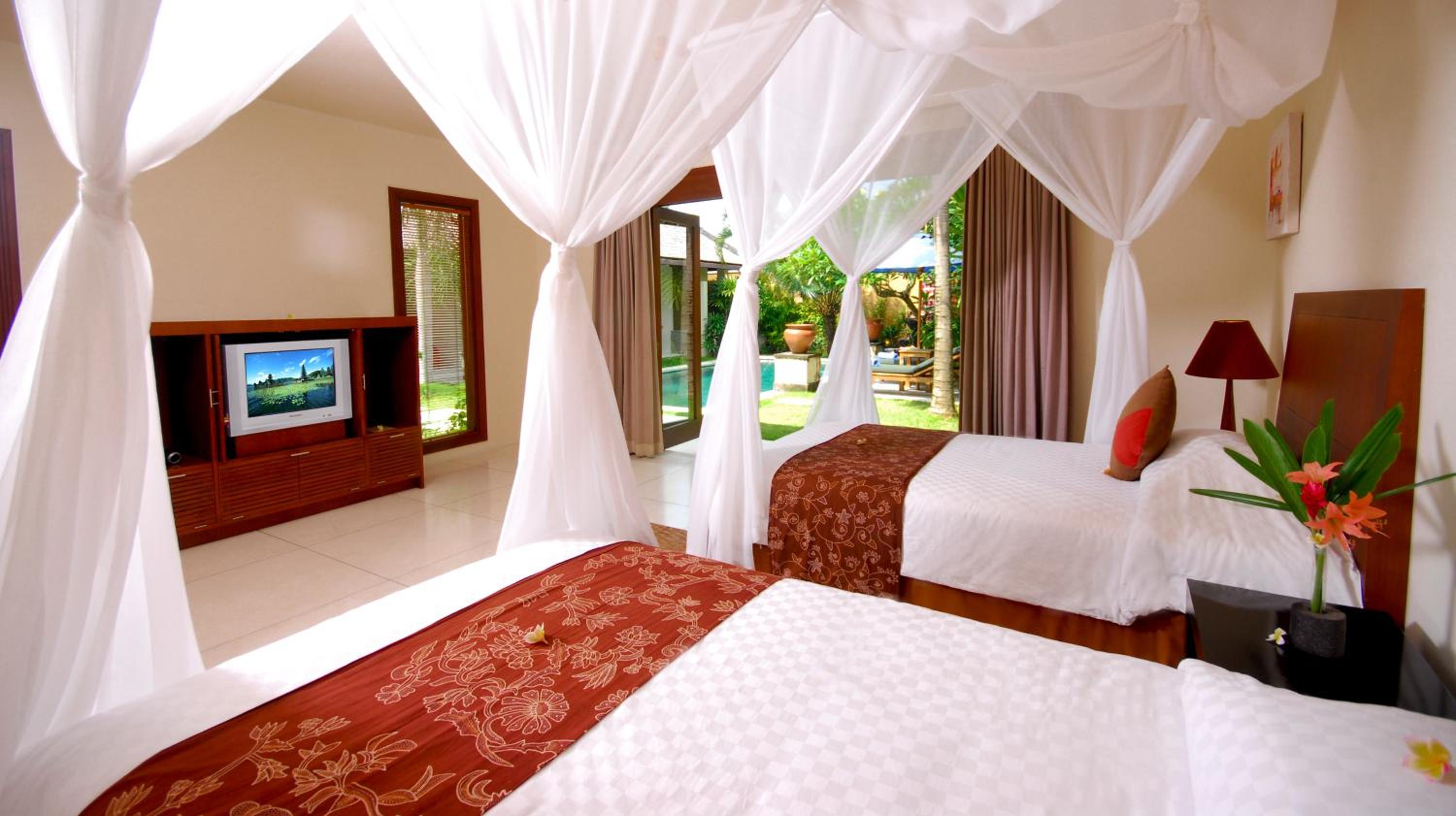 Two-Bedroom Villa with Private Pool - Photo 4
