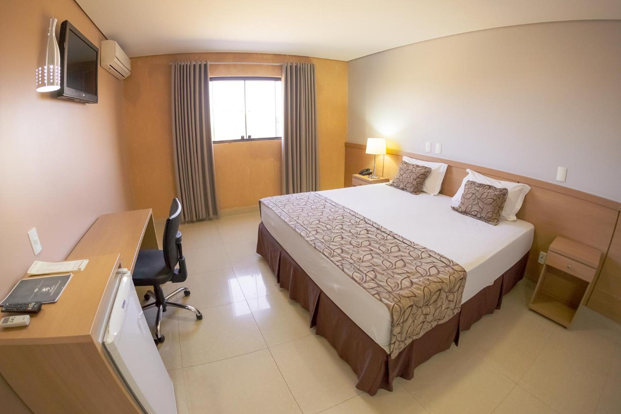 Standard Queen Room - Photo 6