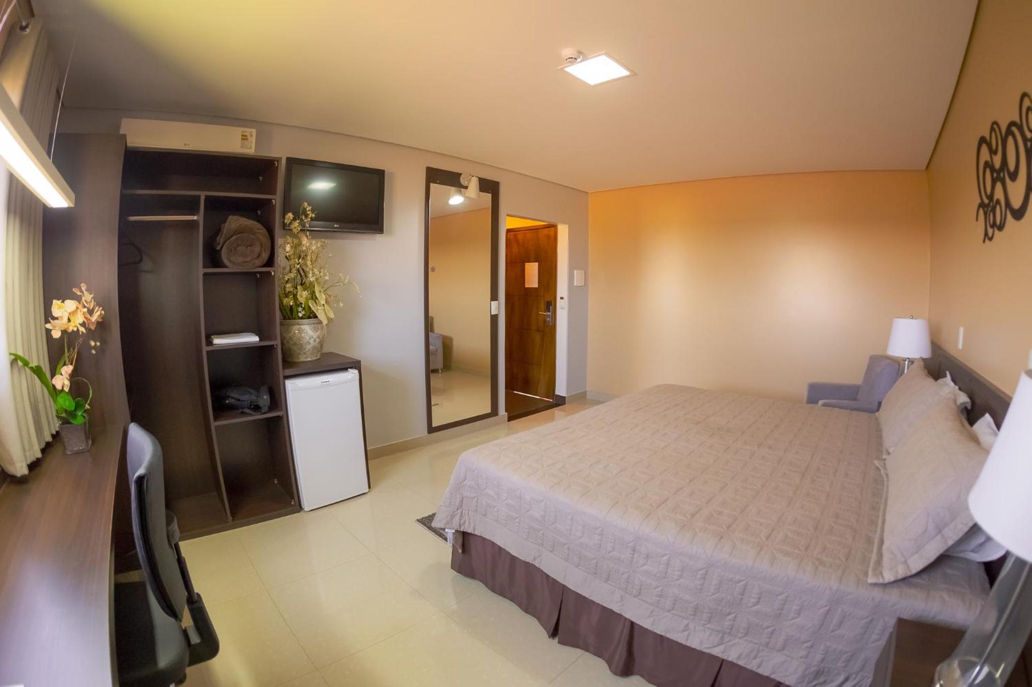Deluxe Room - Photo 7