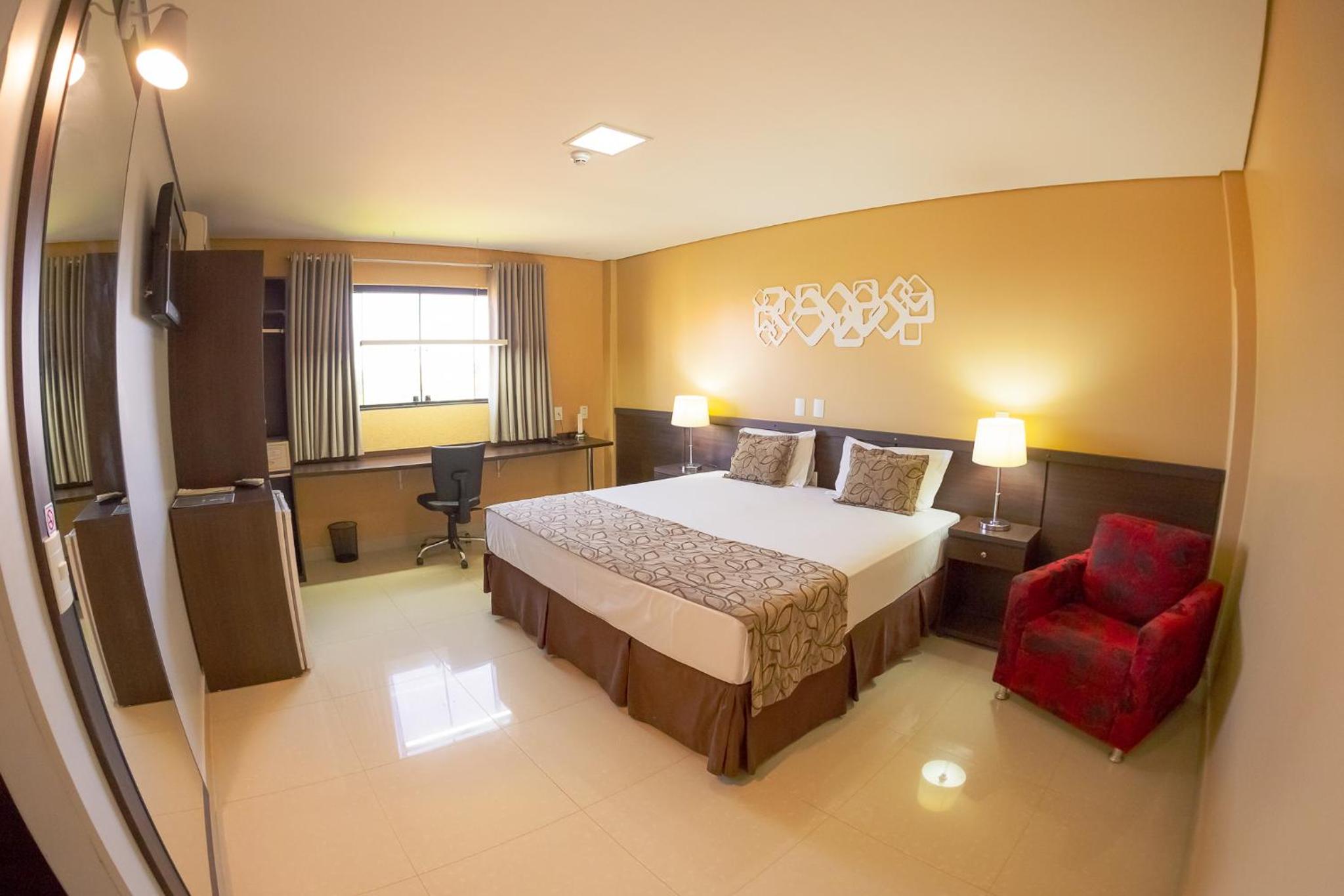 Standard Queen Room - Photo 9