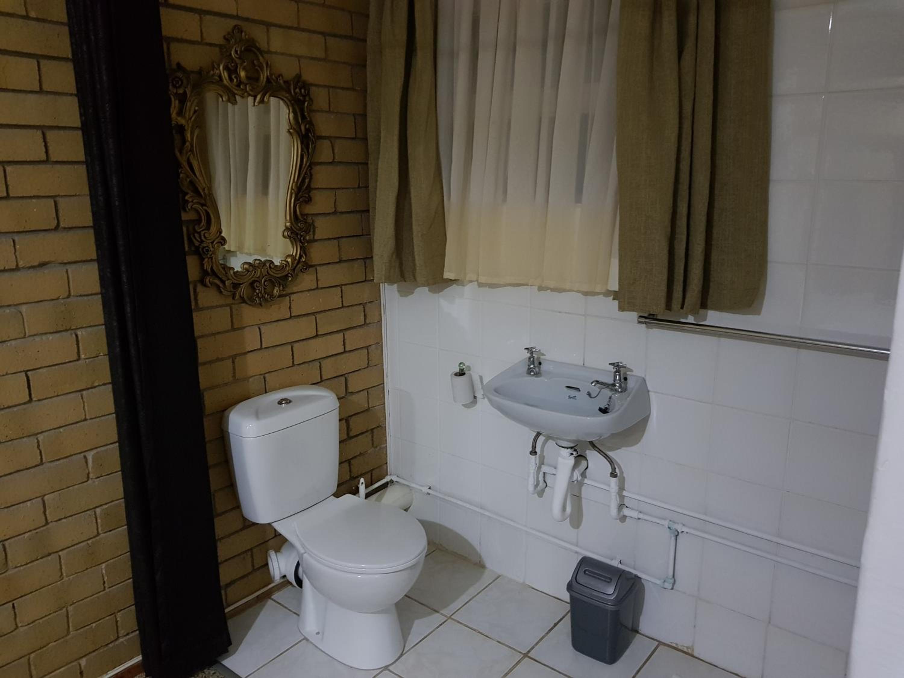 Double Room - Photo 9