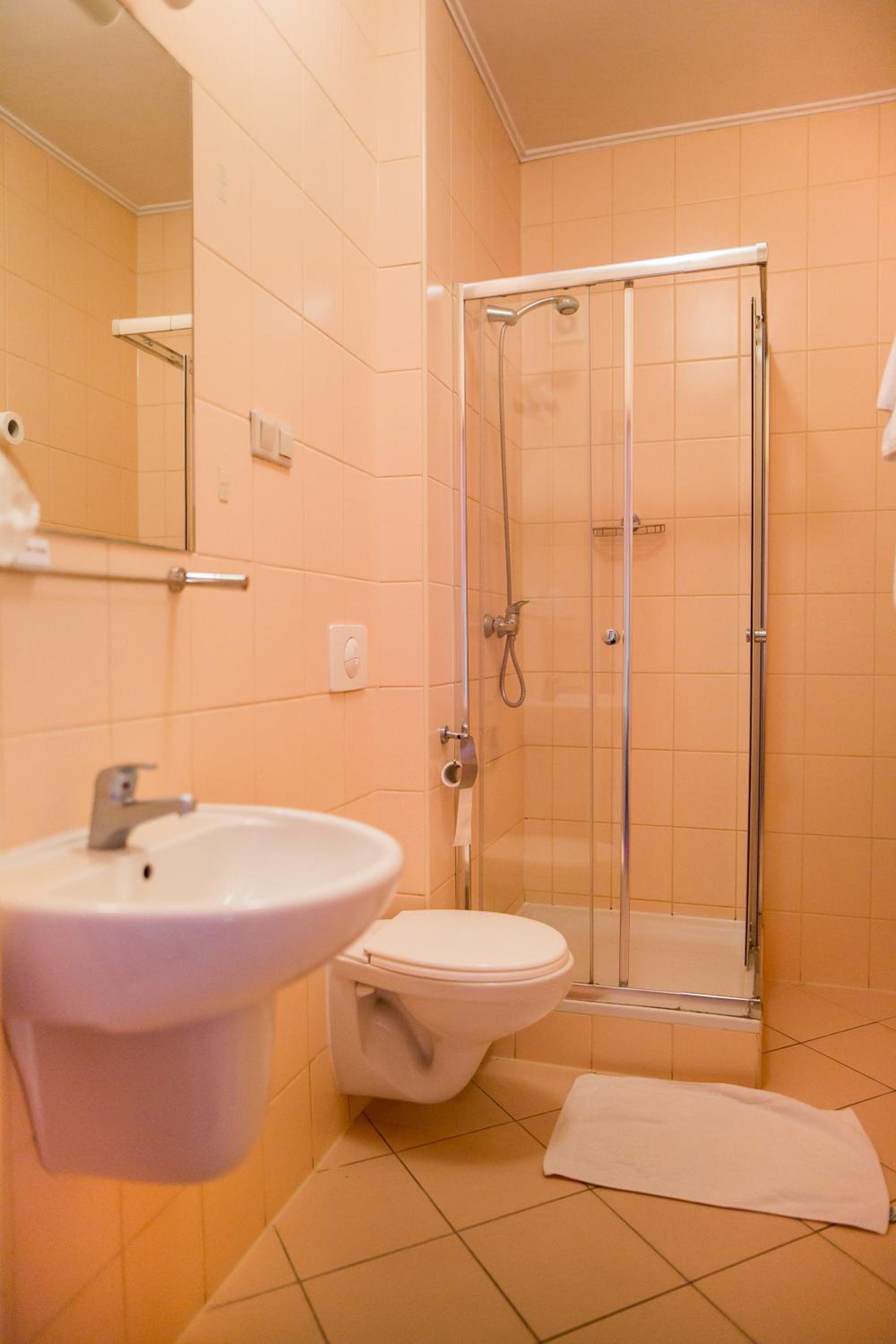 Double Room With Balcony photo 2