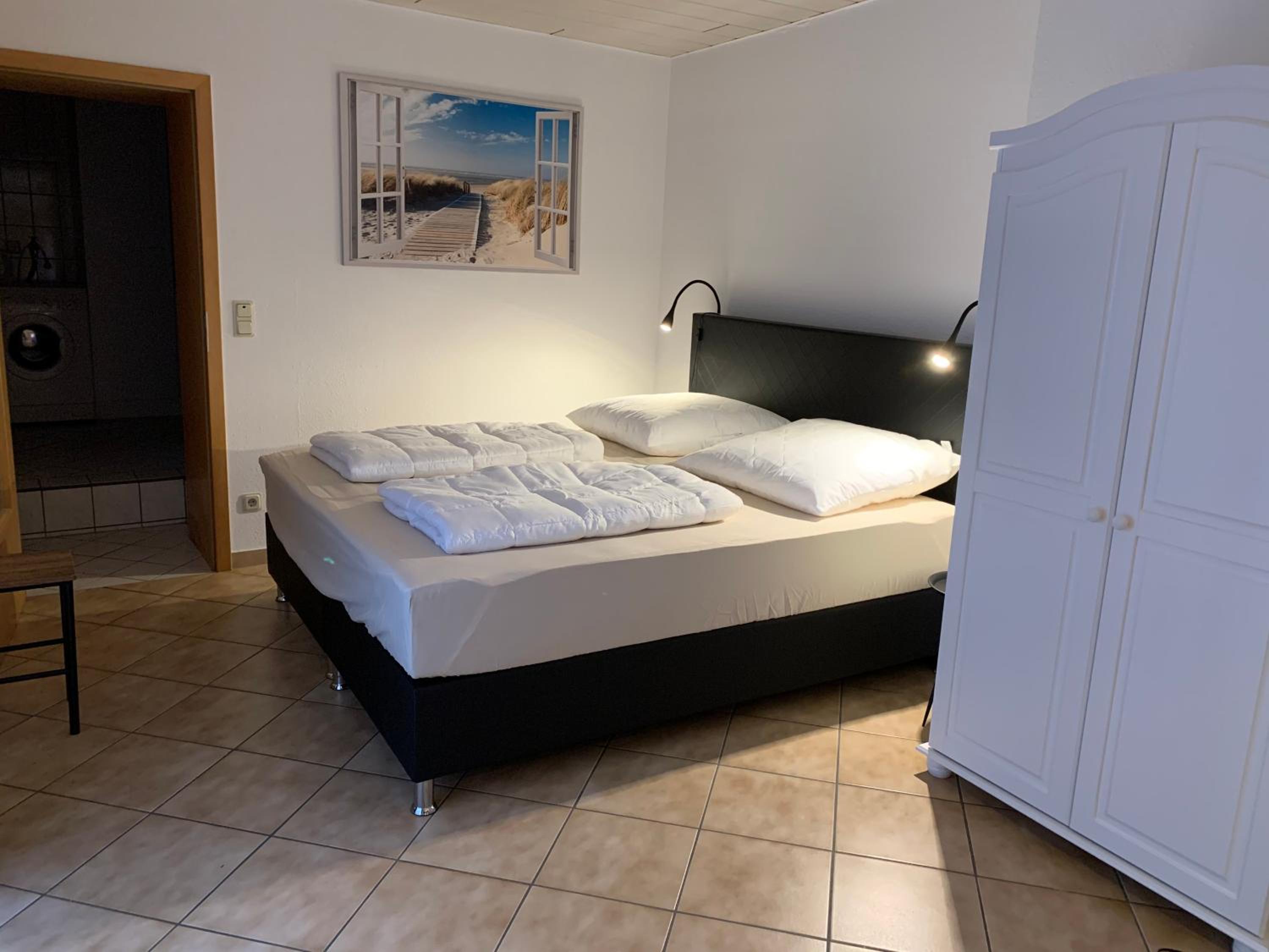 Studio Apartment photo 1