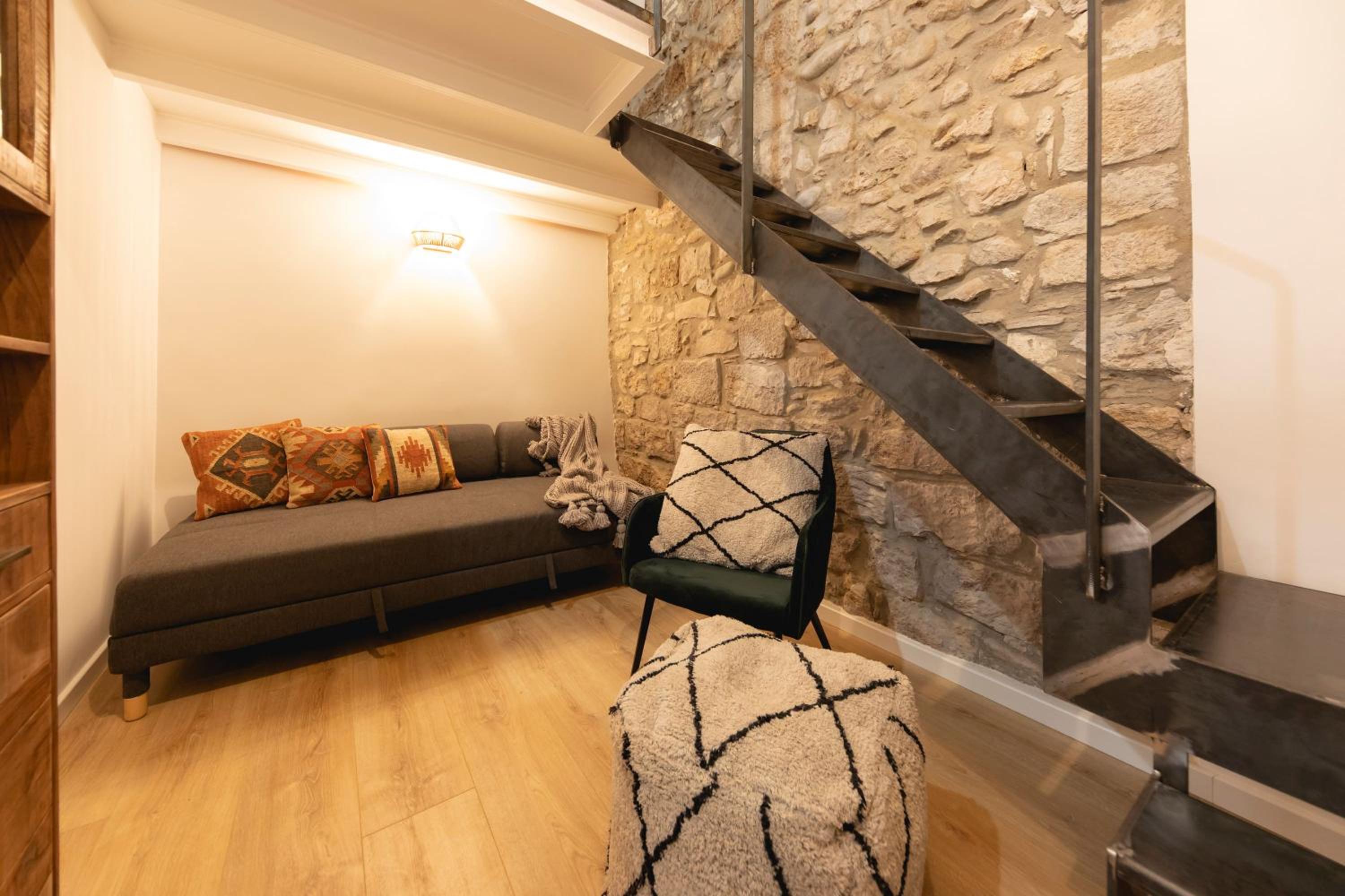 Two-Bedroom Apartment - Photo 26