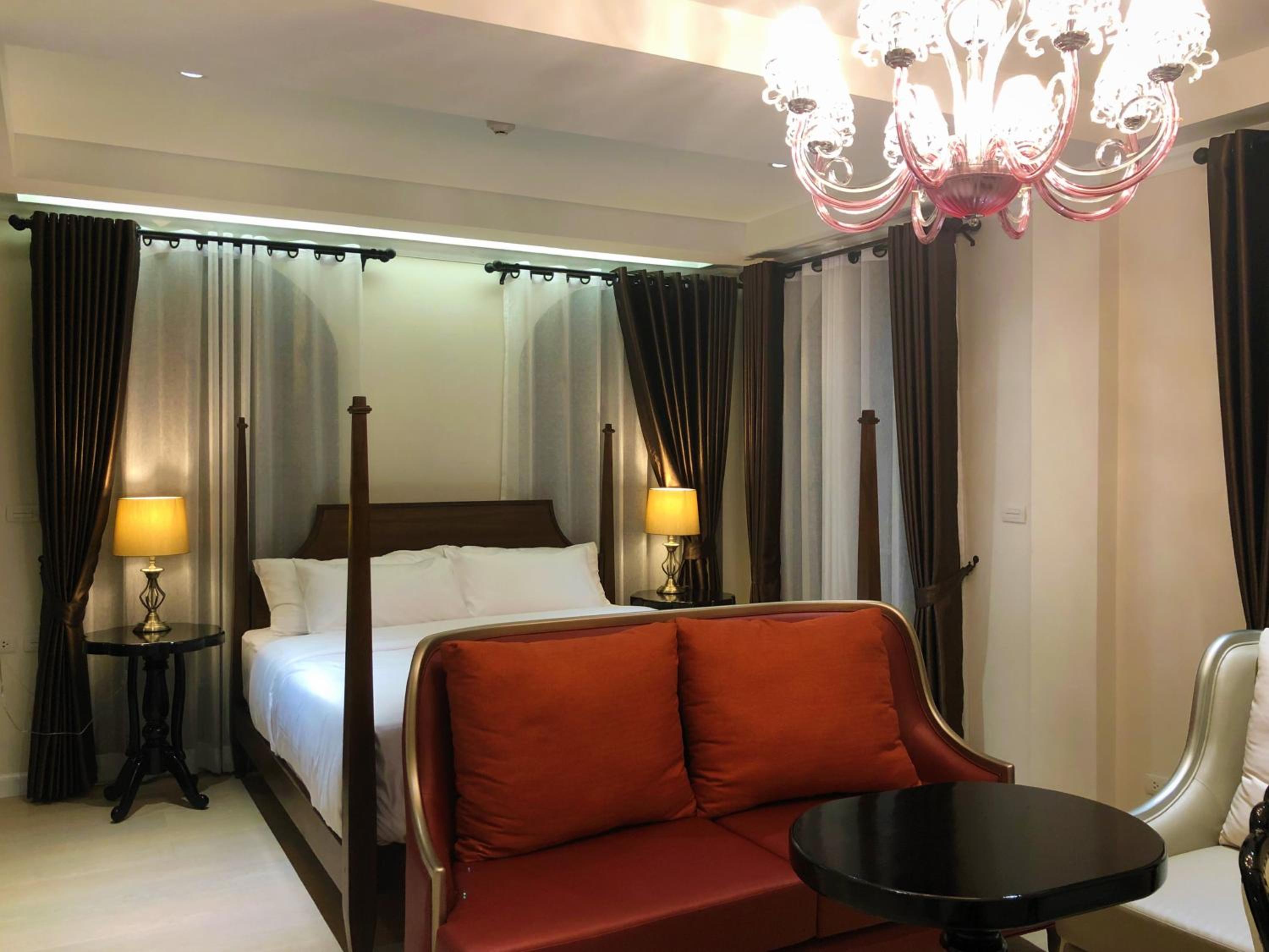 King Room with Spa Bath - Photo 10