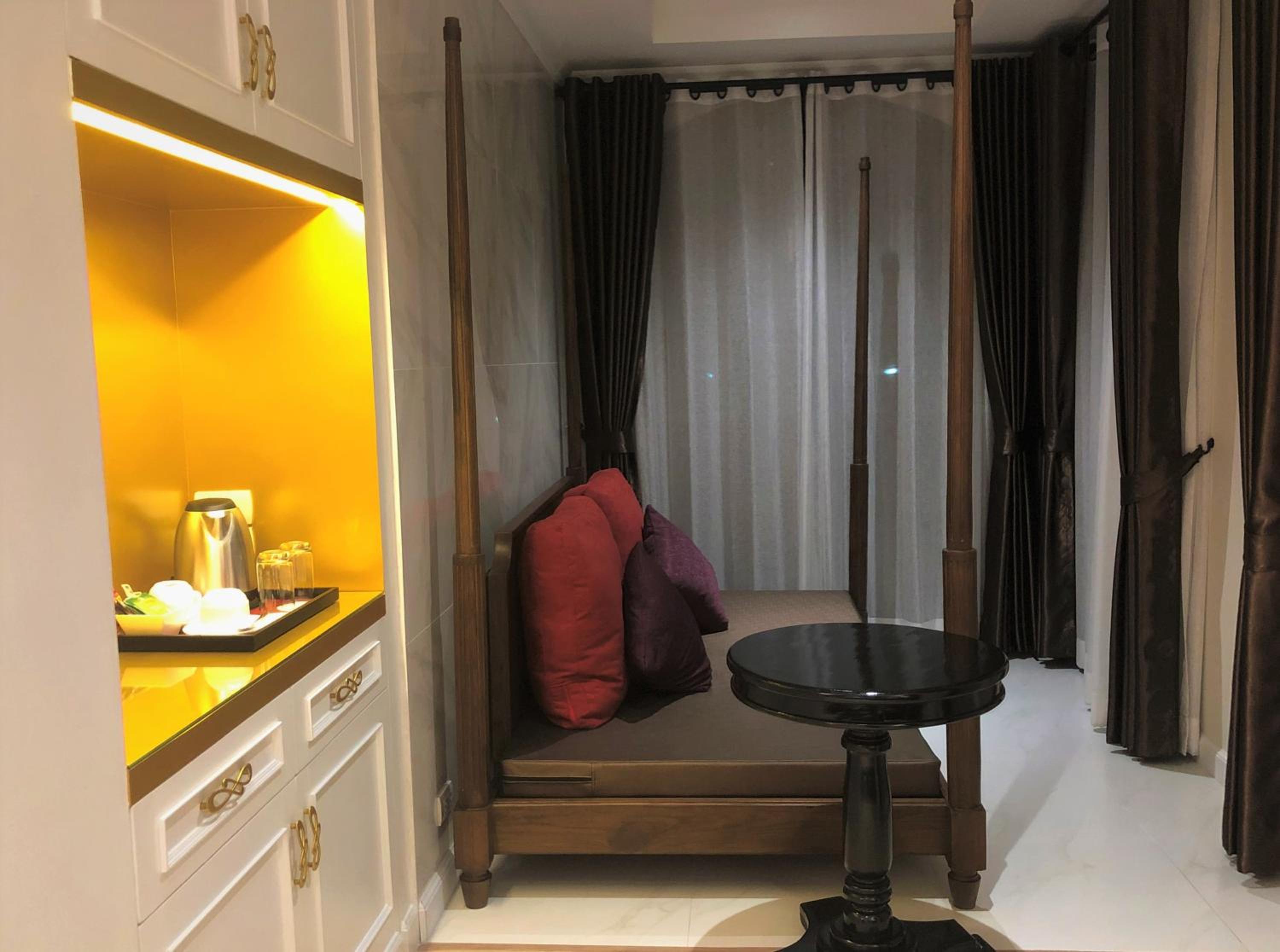 King Room with Spa Bath - Photo 6