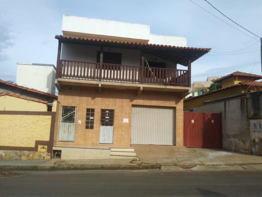 Four-Bedroom House photo 3