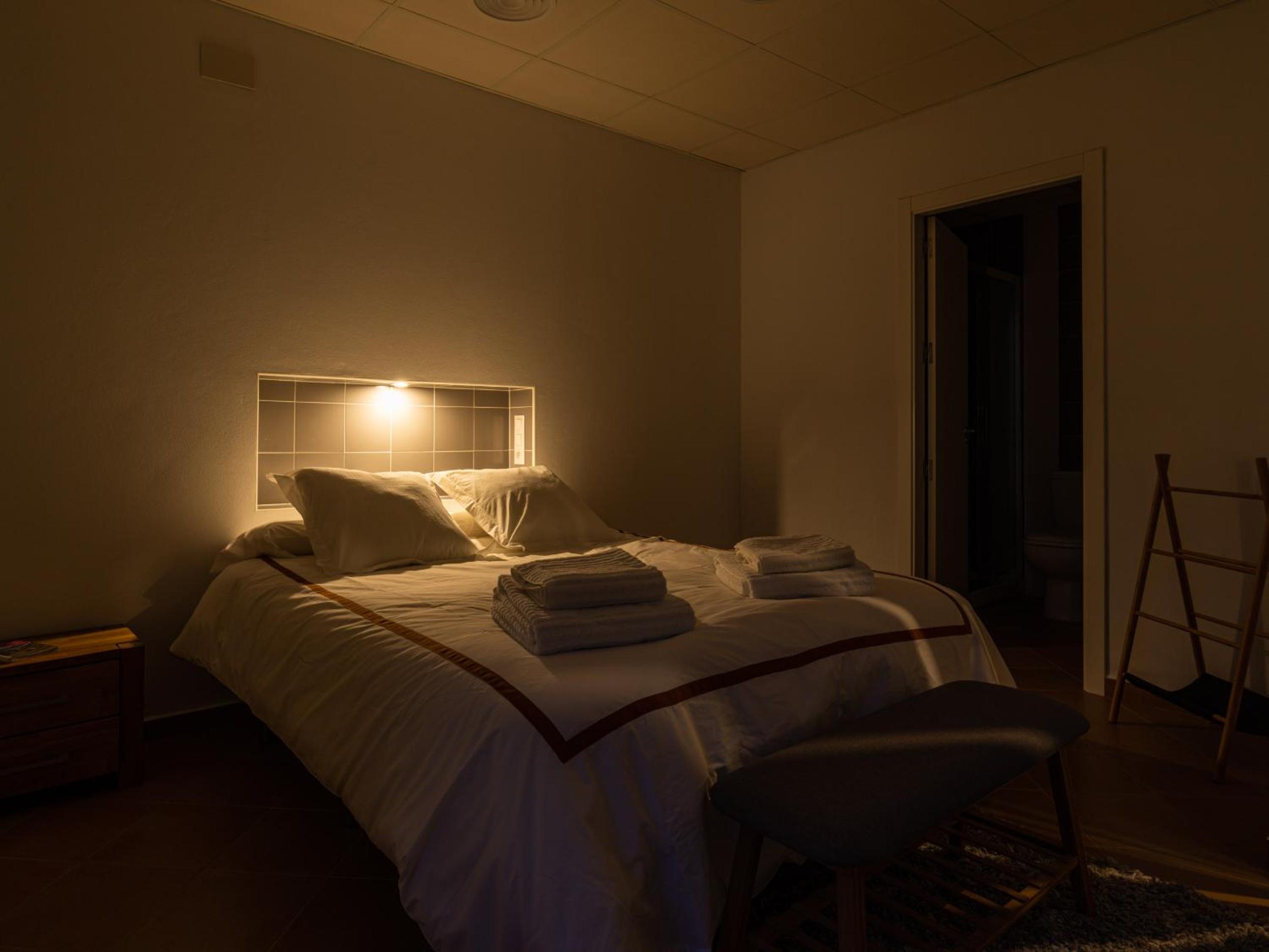 Deluxe Double Room with Balcony - Photo 3