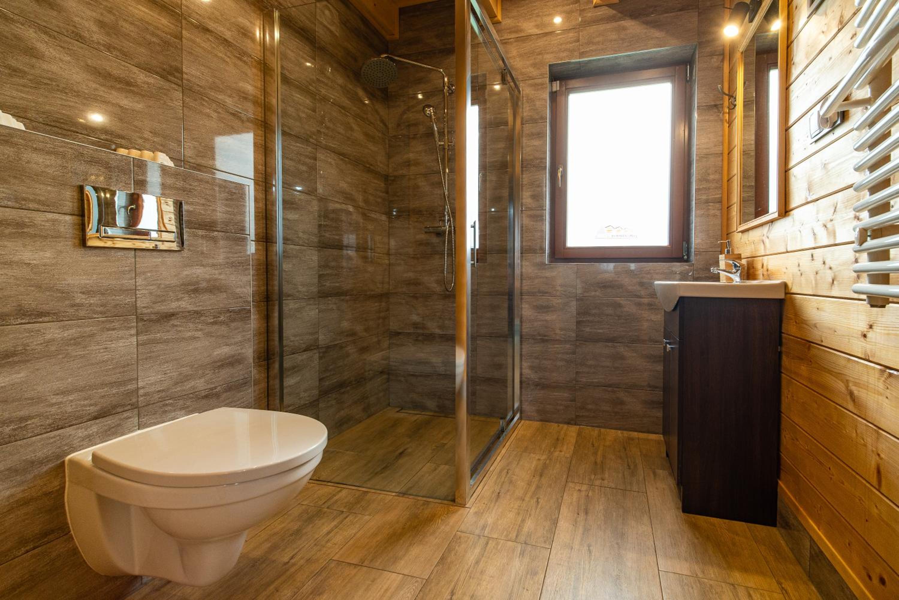 Three-Bedroom Chalet - Photo 5