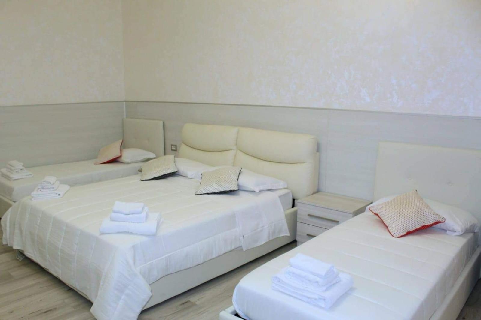 Triple Room with Private Bathroom photo 2