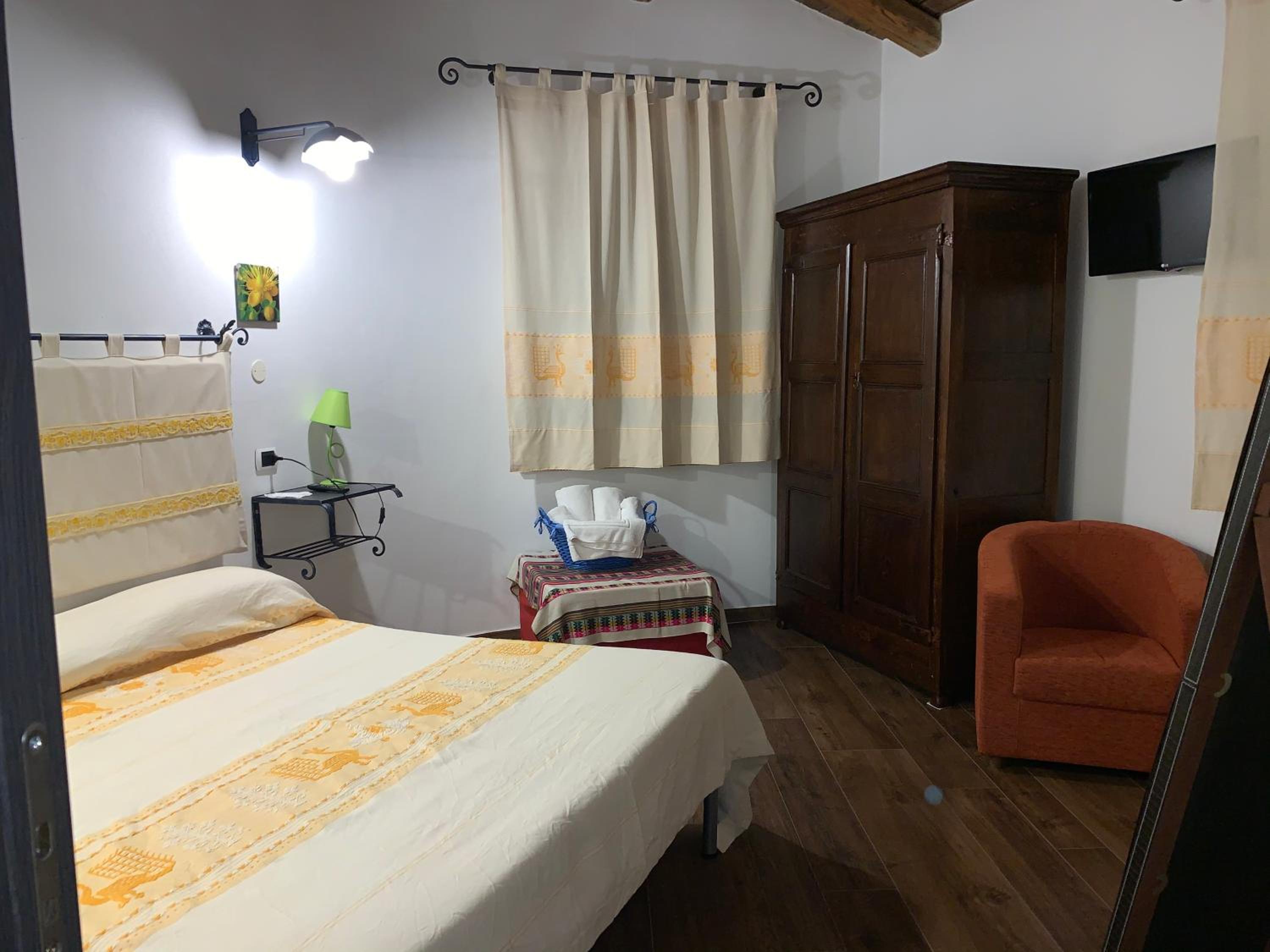 King Room with Mountain View - Photo 2