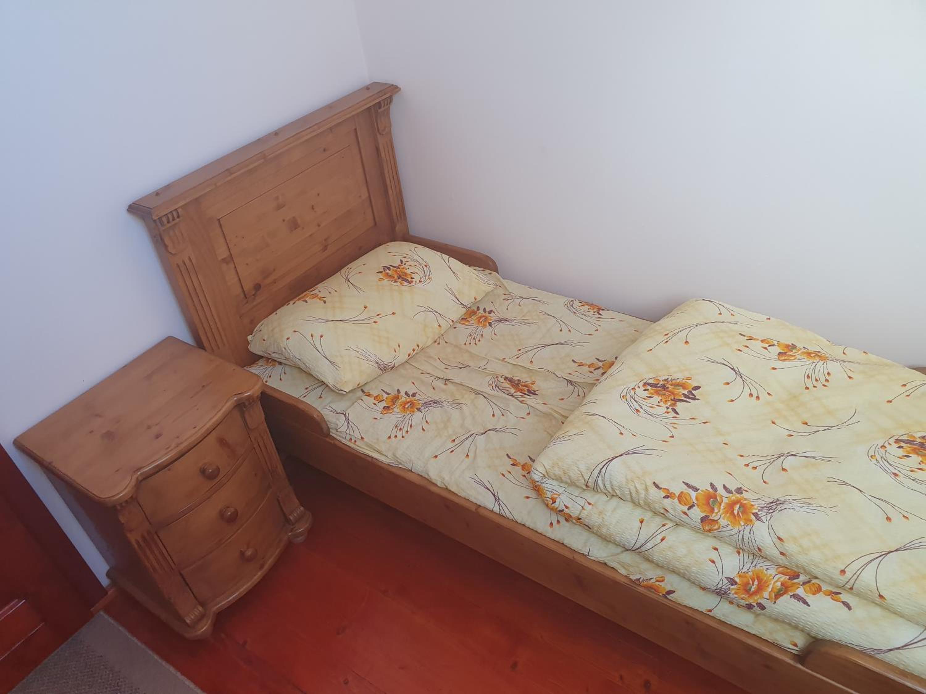 Single Room With Private Bathroom photo 3
