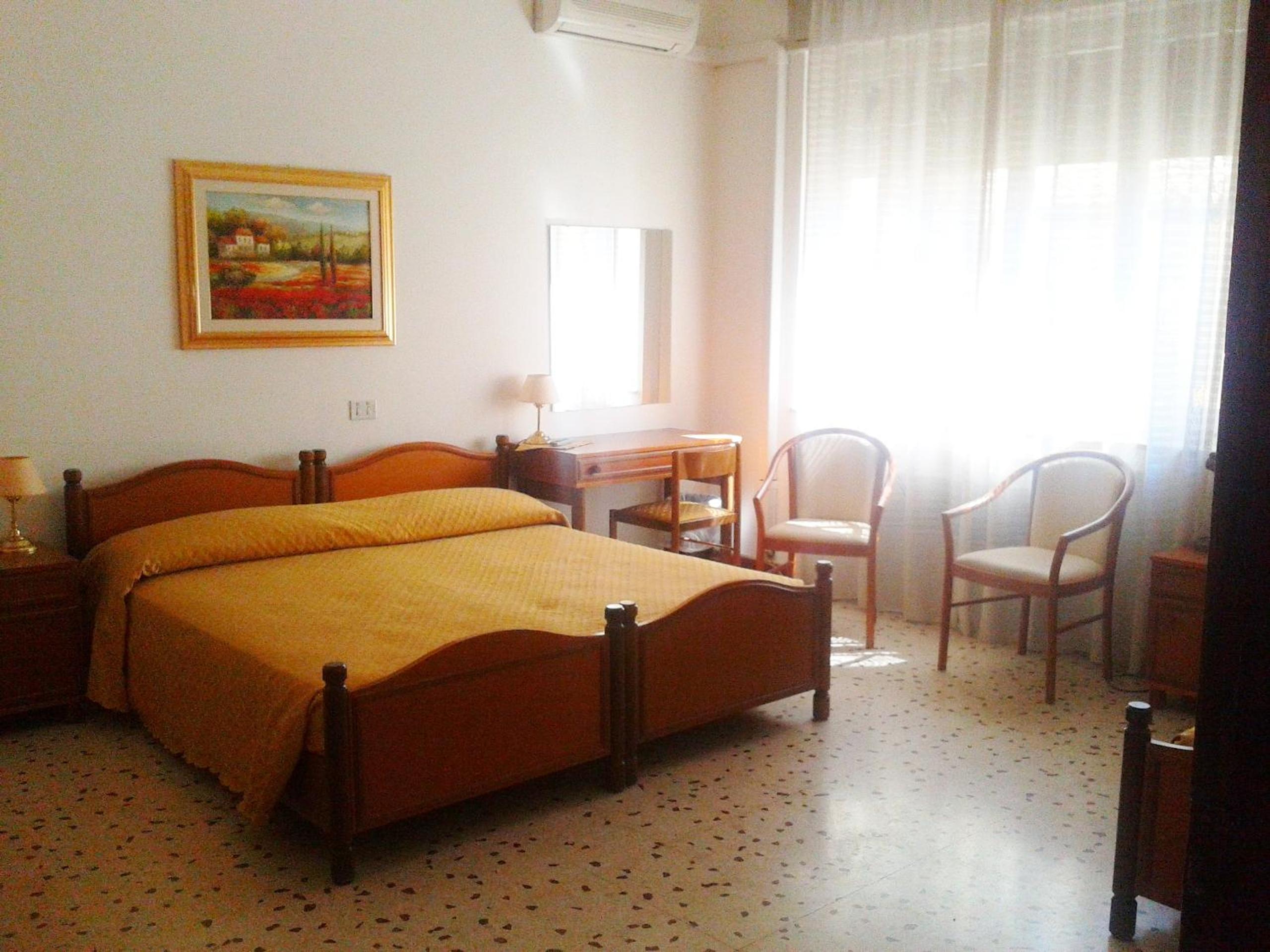 Standard Quadruple Room - Photo 2