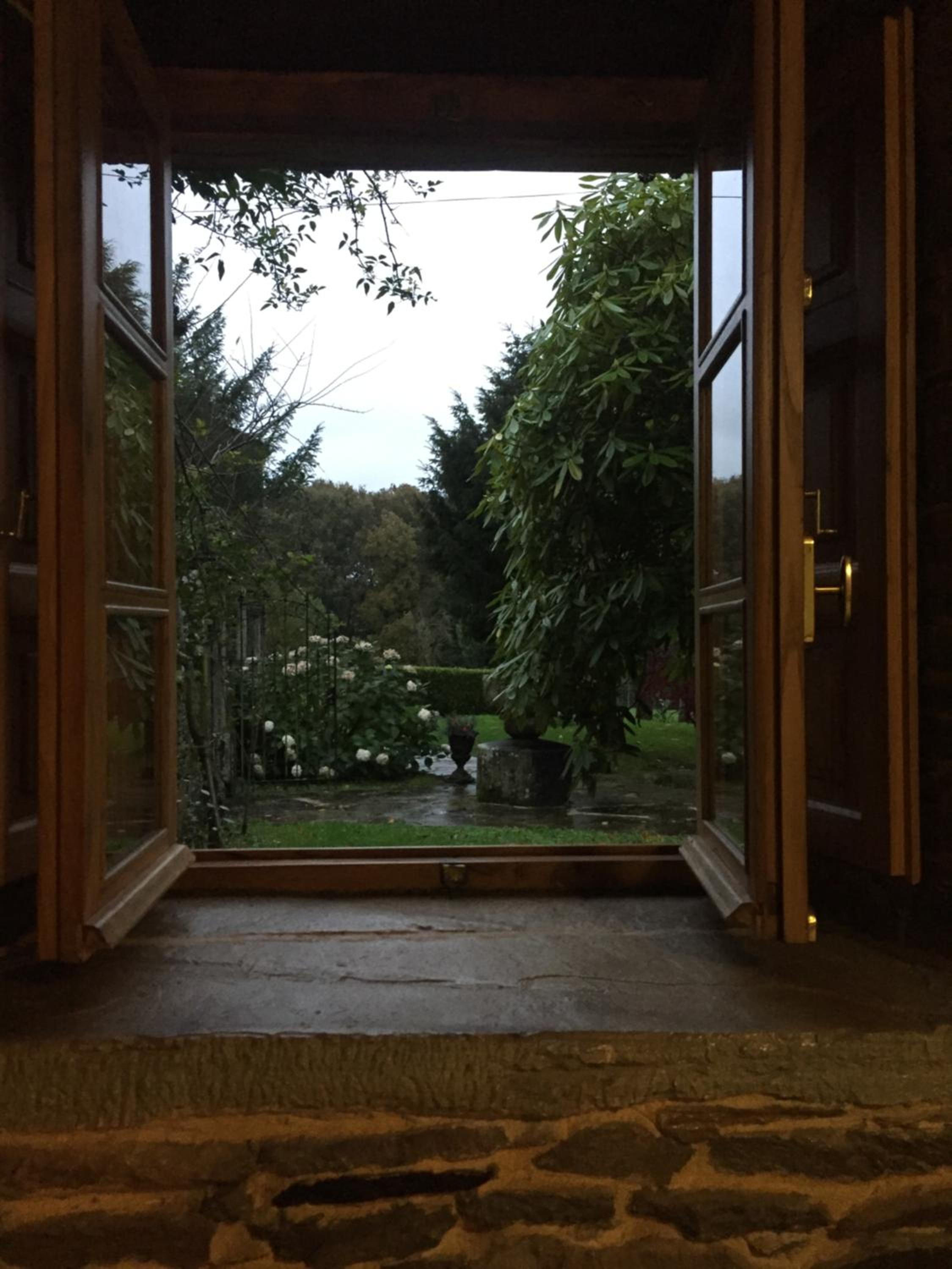 Apartment with Garden View - Photo 2