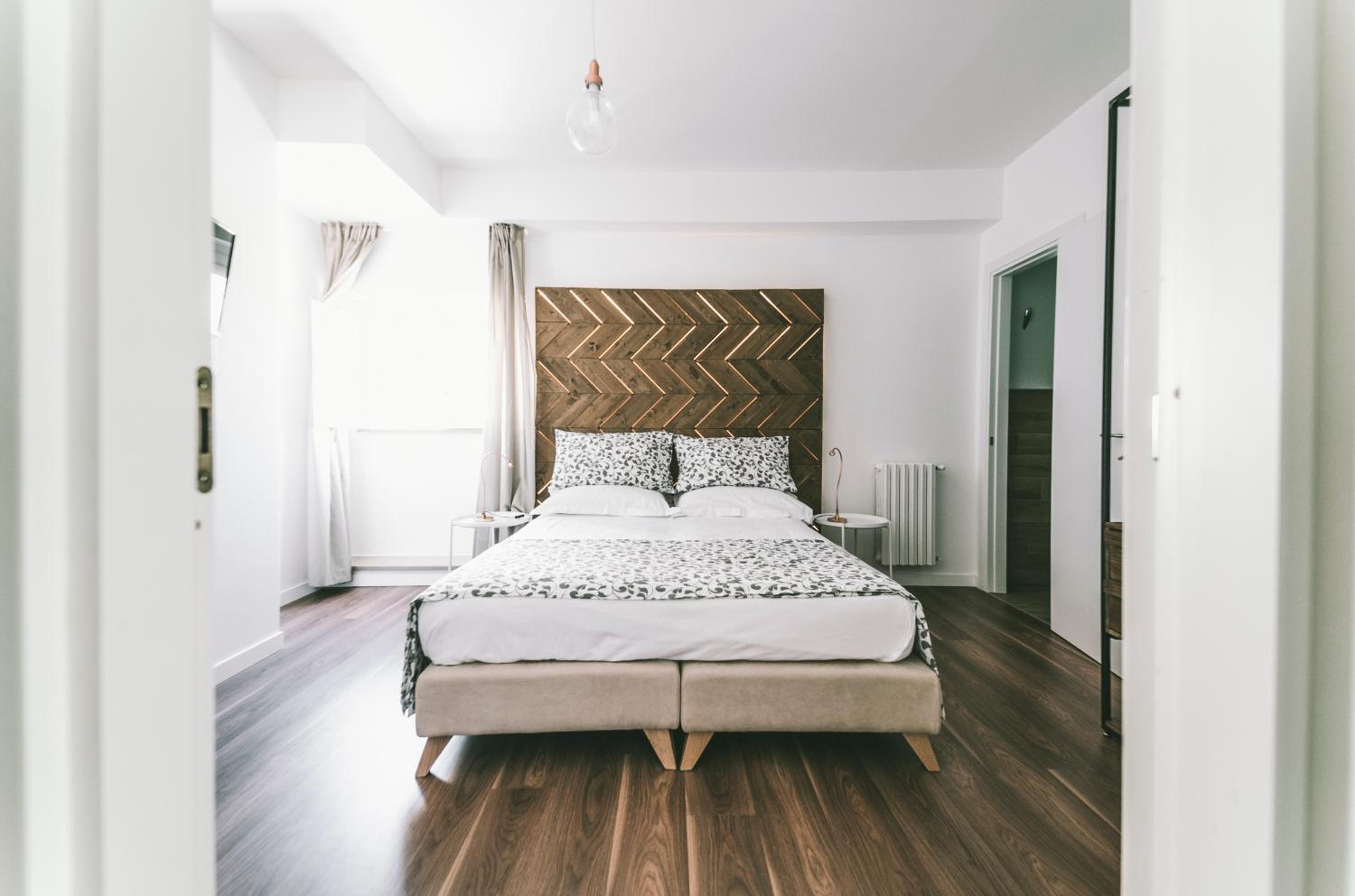 Deluxe Room - Photo 1