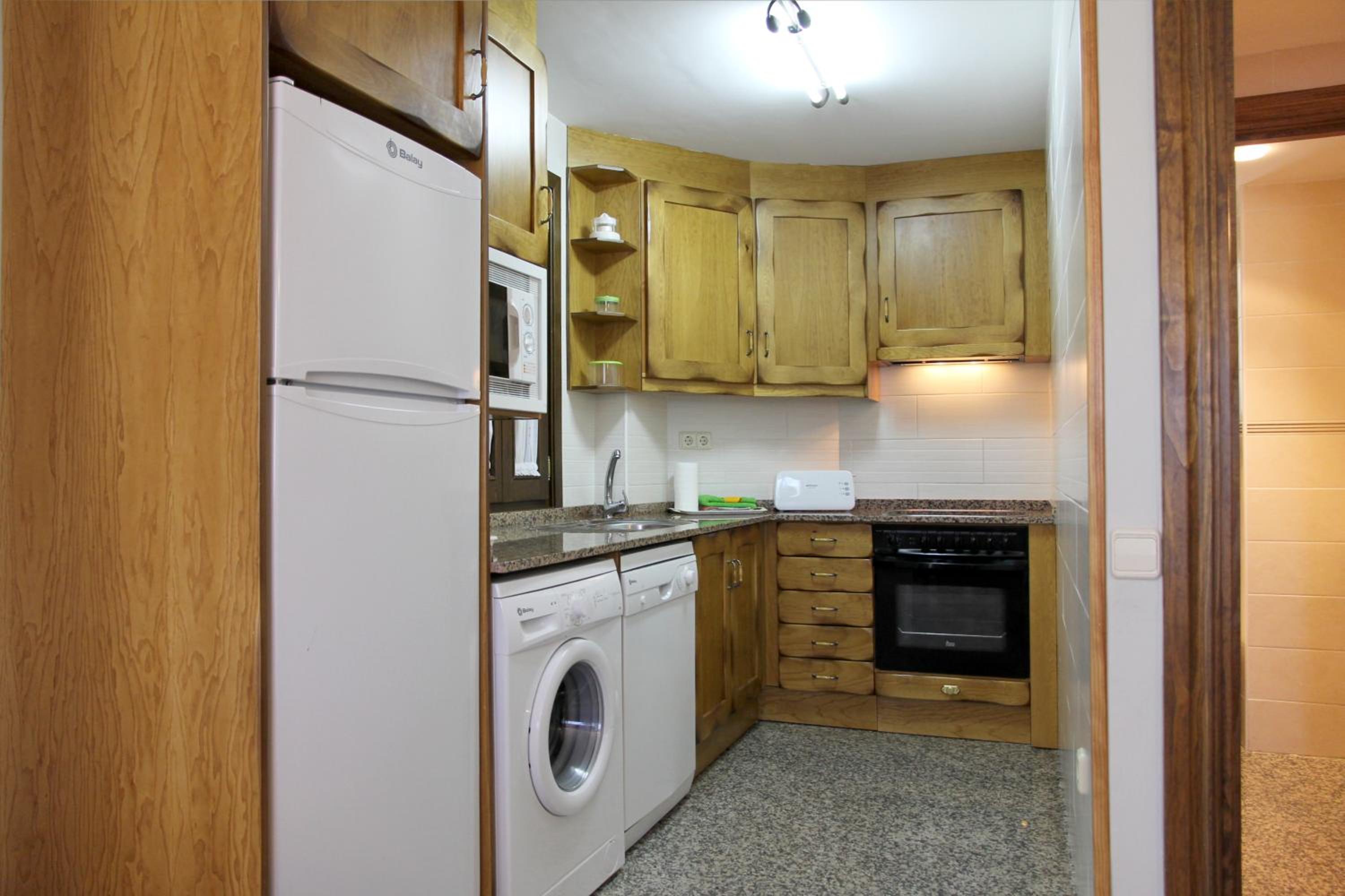 Four-Bedroom House I (7 Adults) photo 3