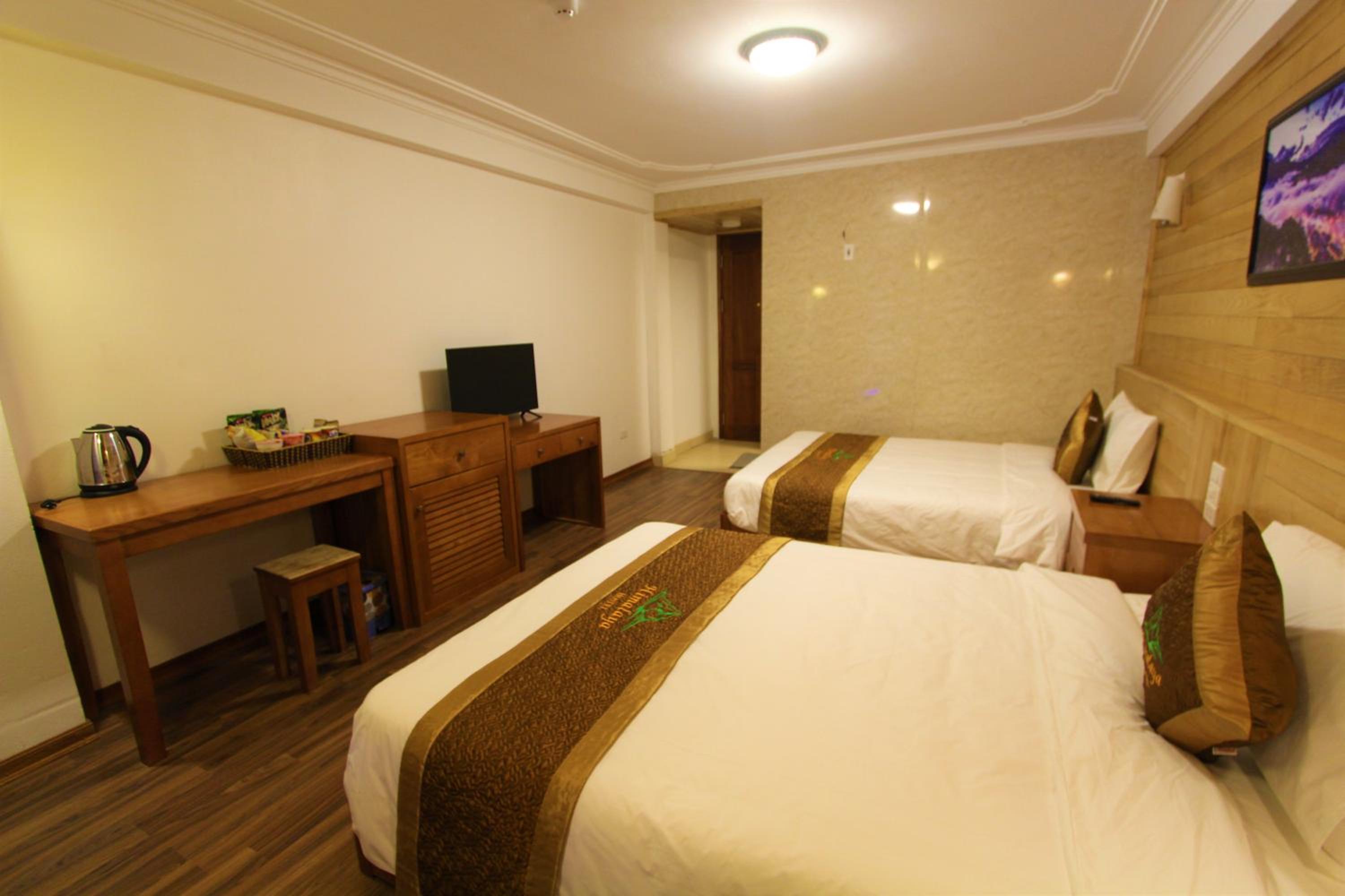 Superior Queen Room with Two Queen Beds photo 2