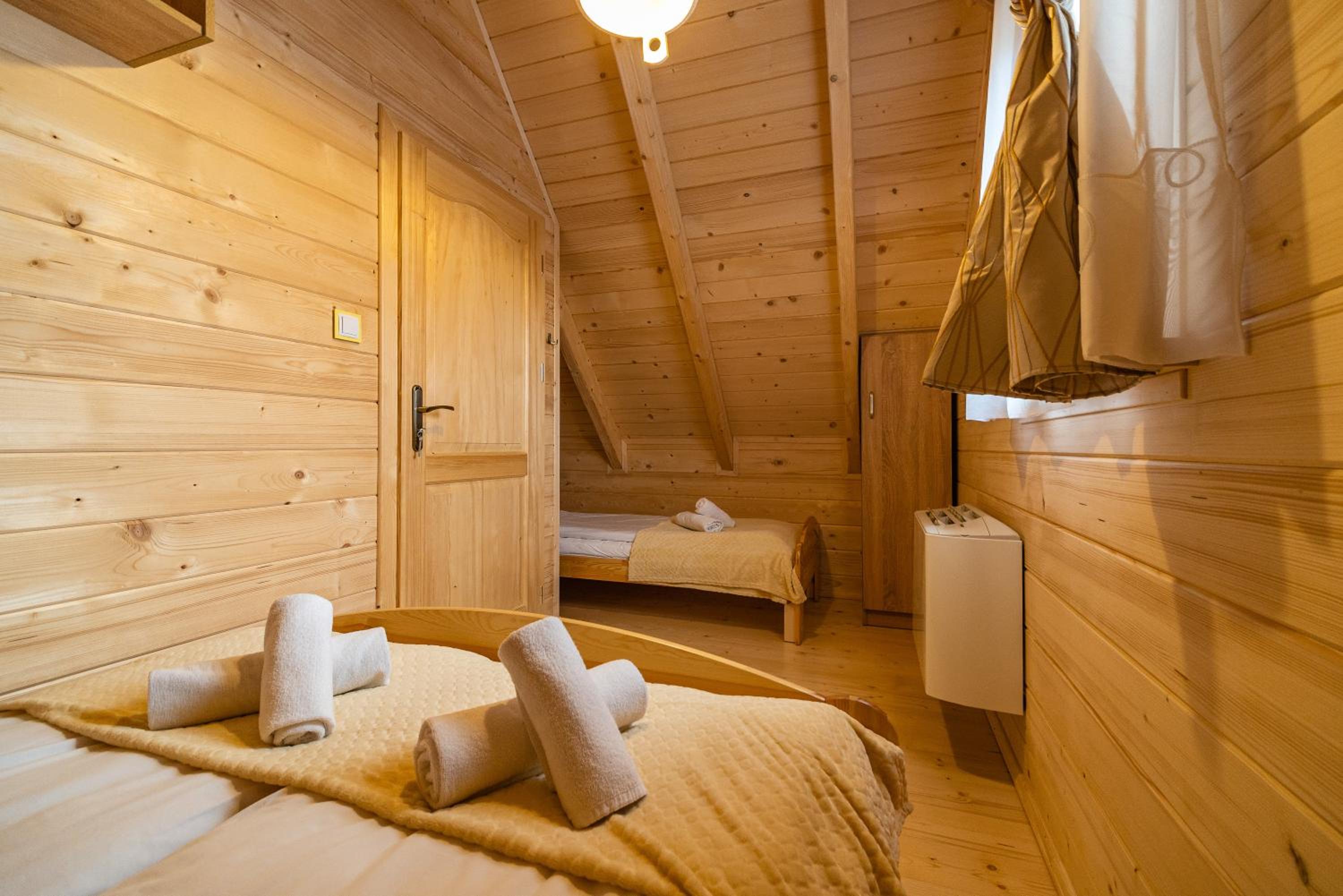 Superior Chalet - Photo 3