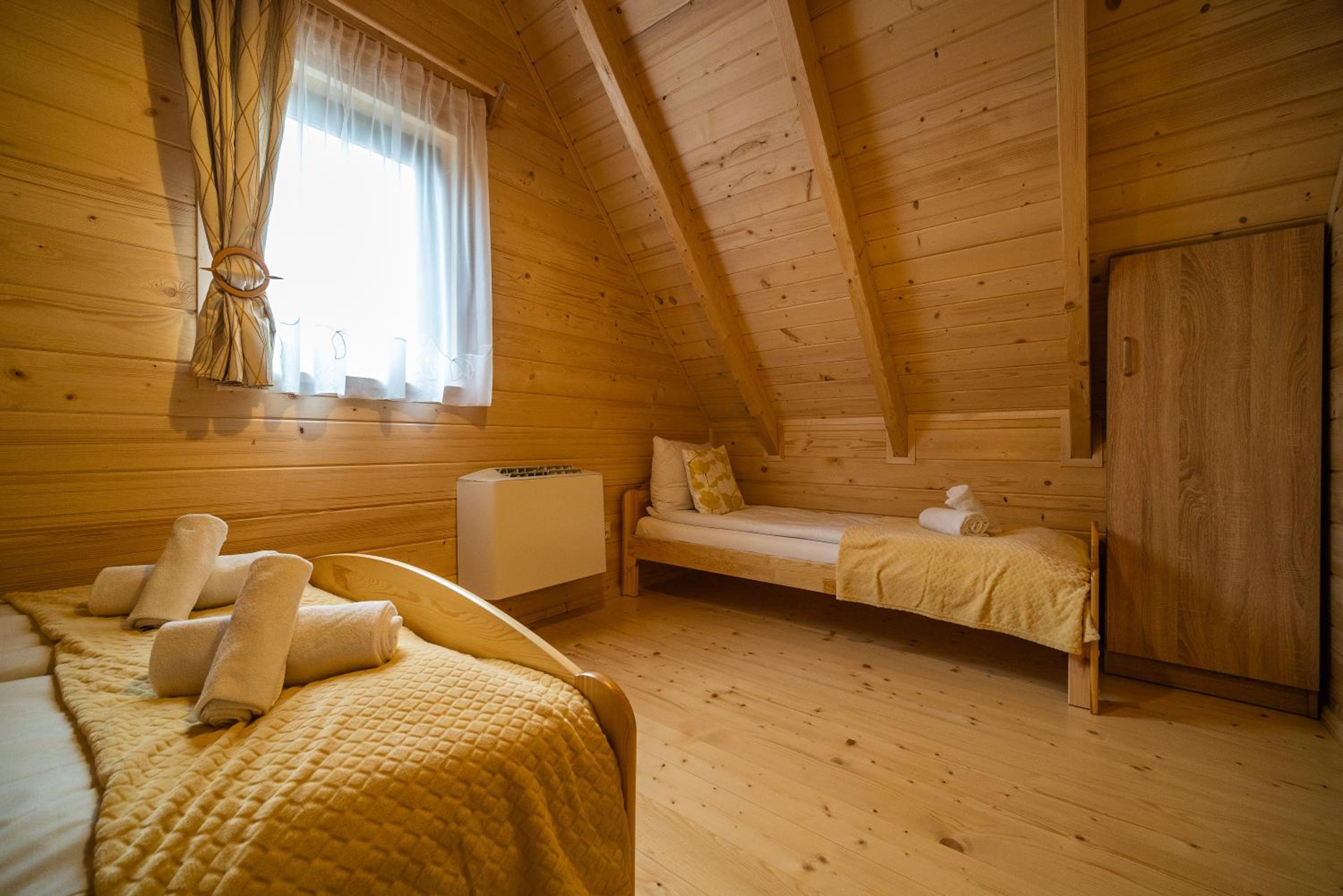 Superior Chalet - Photo 5